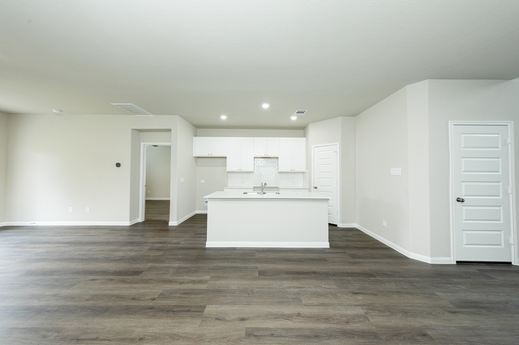 14019 Mount Hunter Drive Property Photo 6