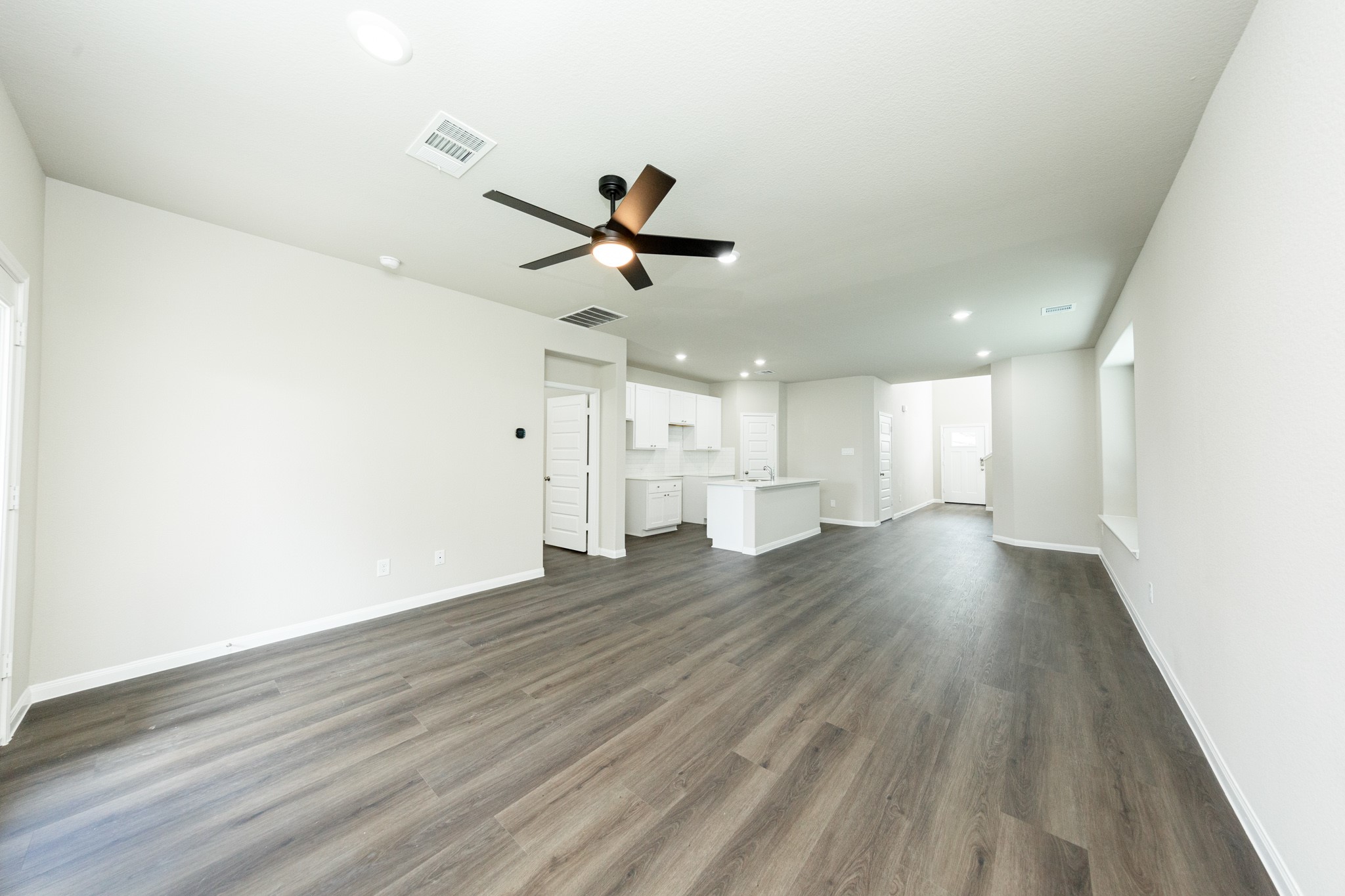 14019 Mount Hunter Drive Property Photo 8