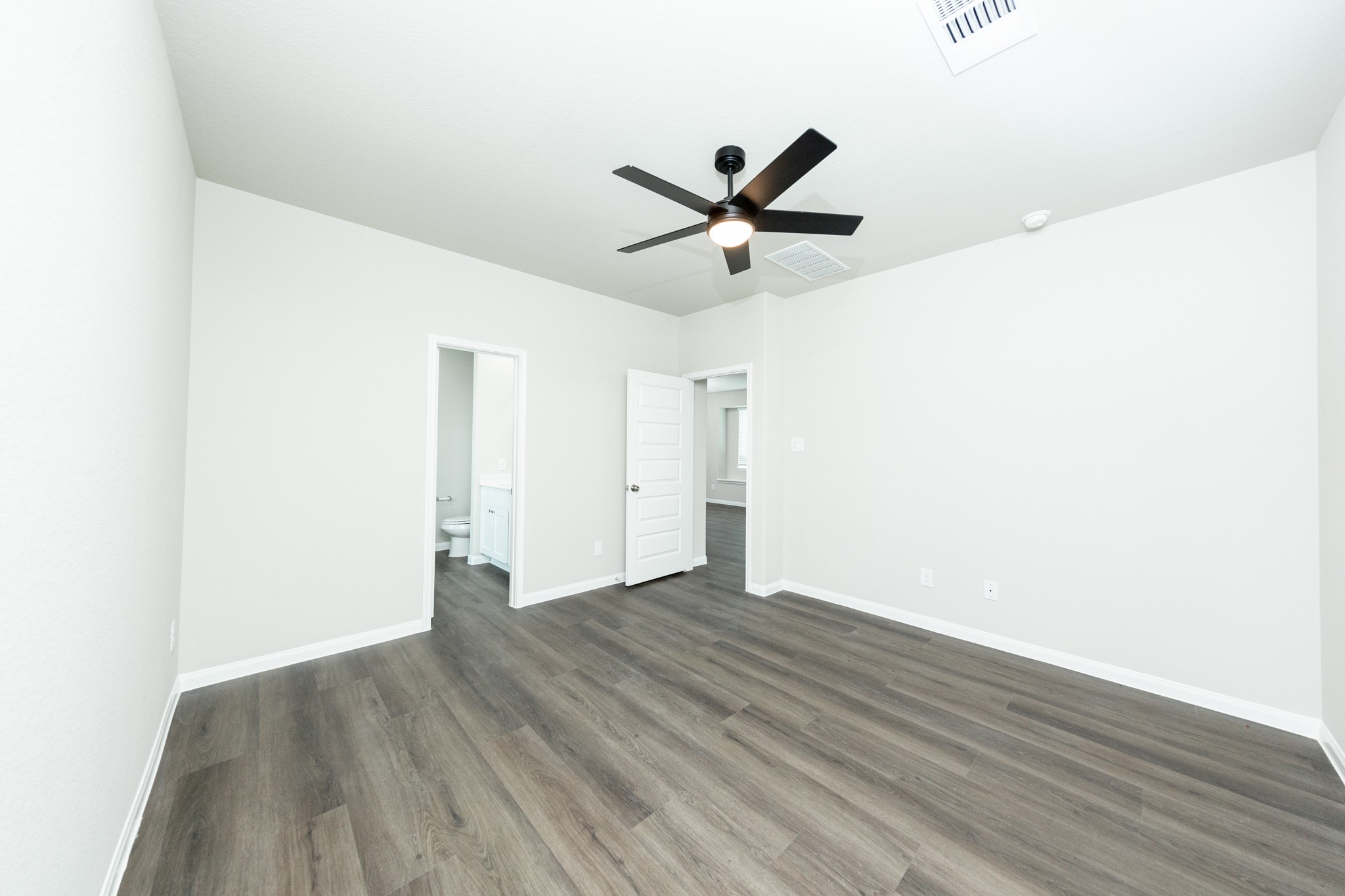 14019 Mount Hunter Drive Property Photo 11