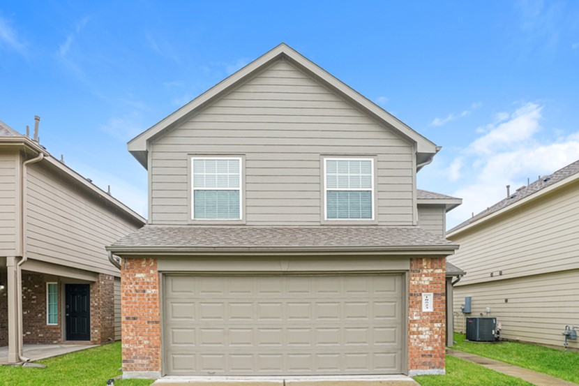 18523 Tarlo River Drive Property Photo