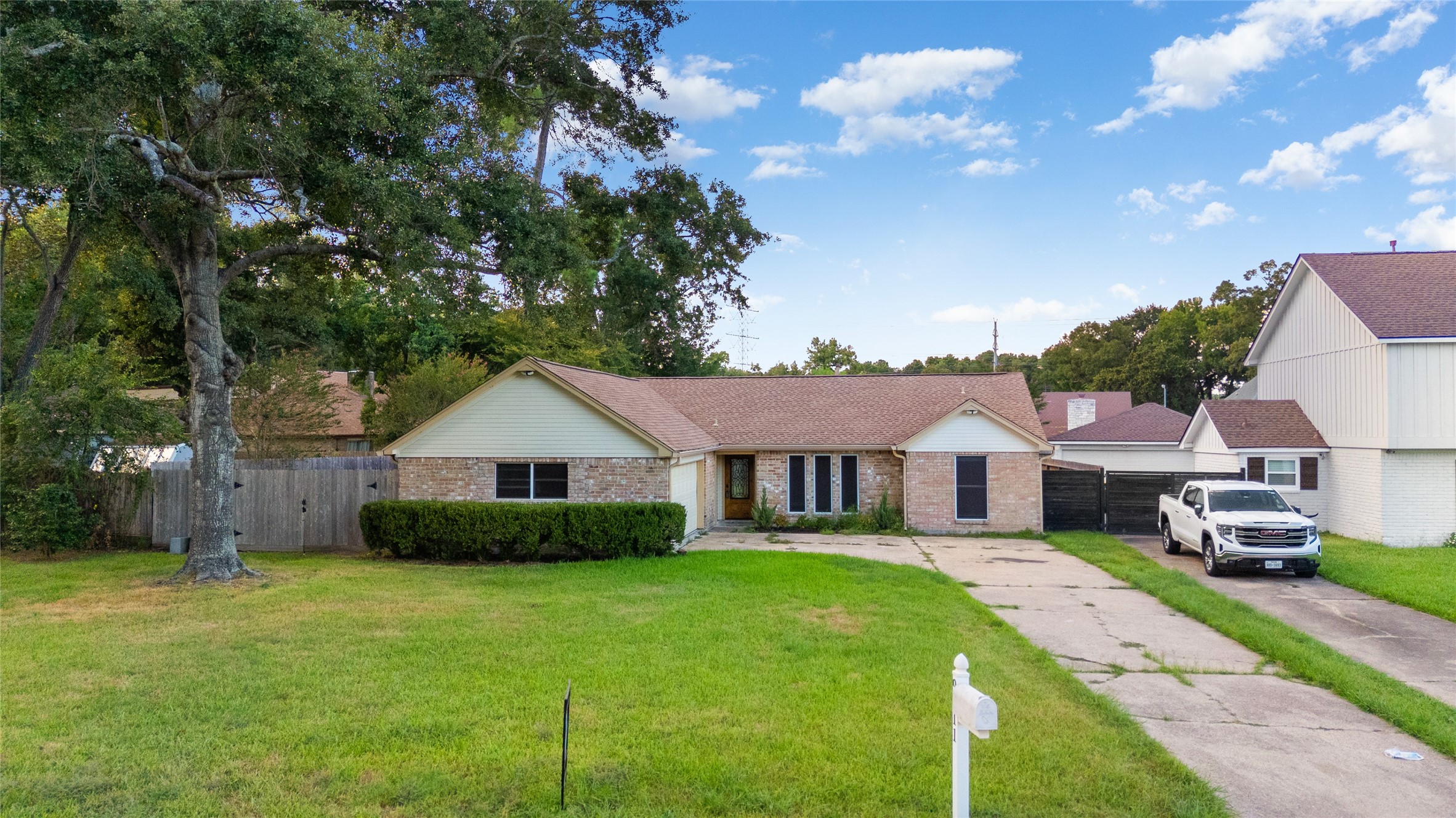 9711 Cantertrot Drive Property Photo 1
