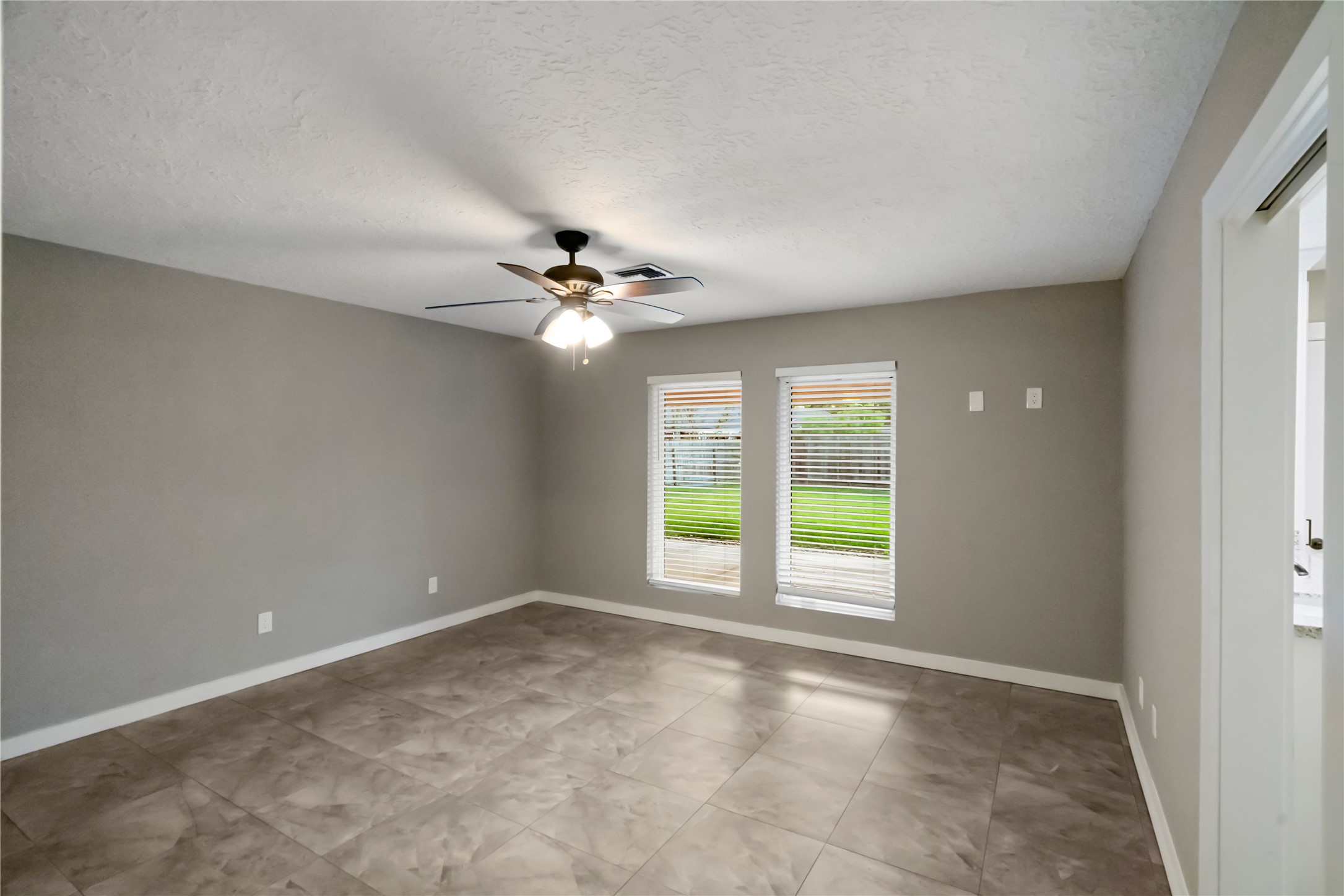 9711 Cantertrot Drive Property Photo 16