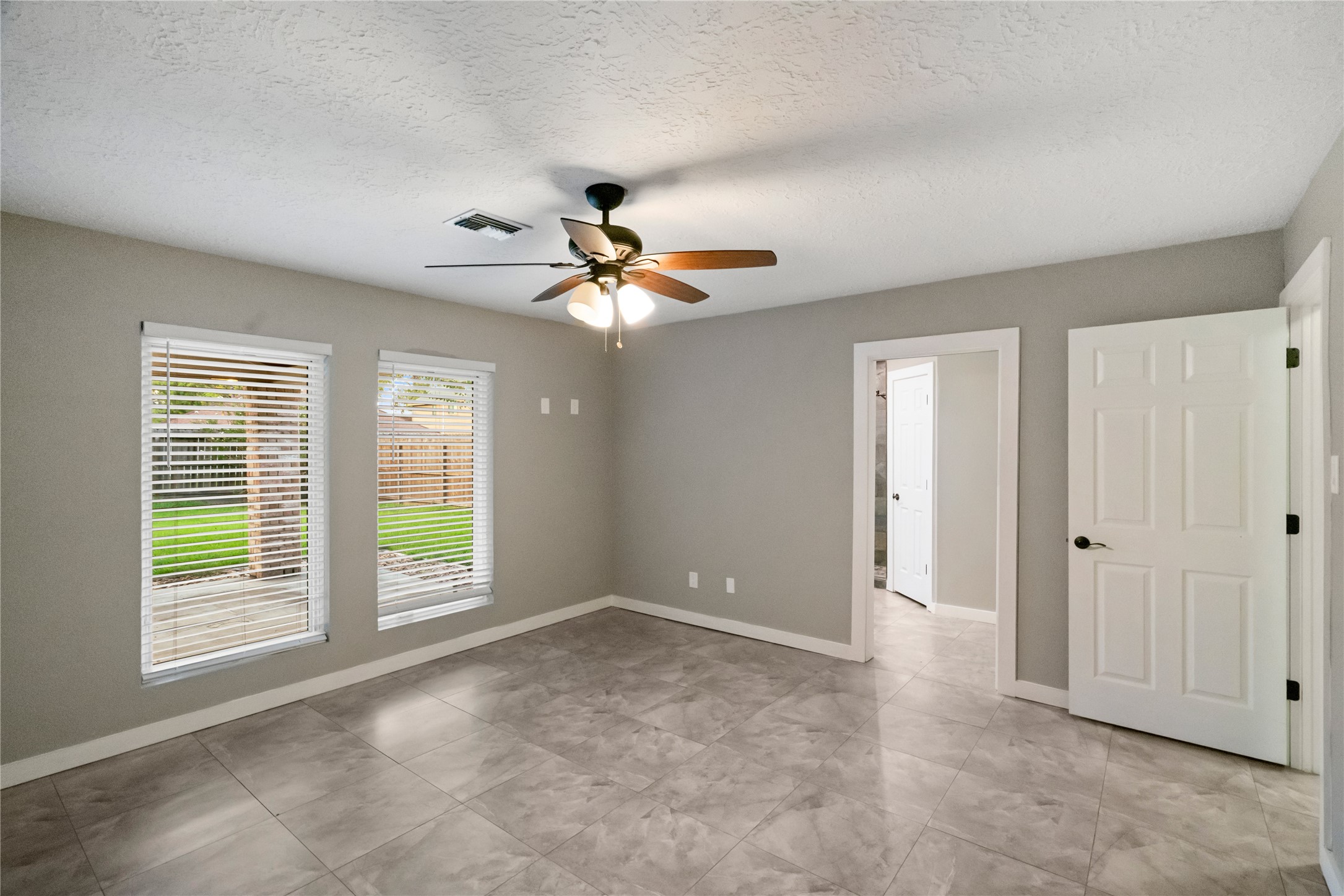 9711 Cantertrot Drive Property Photo 17