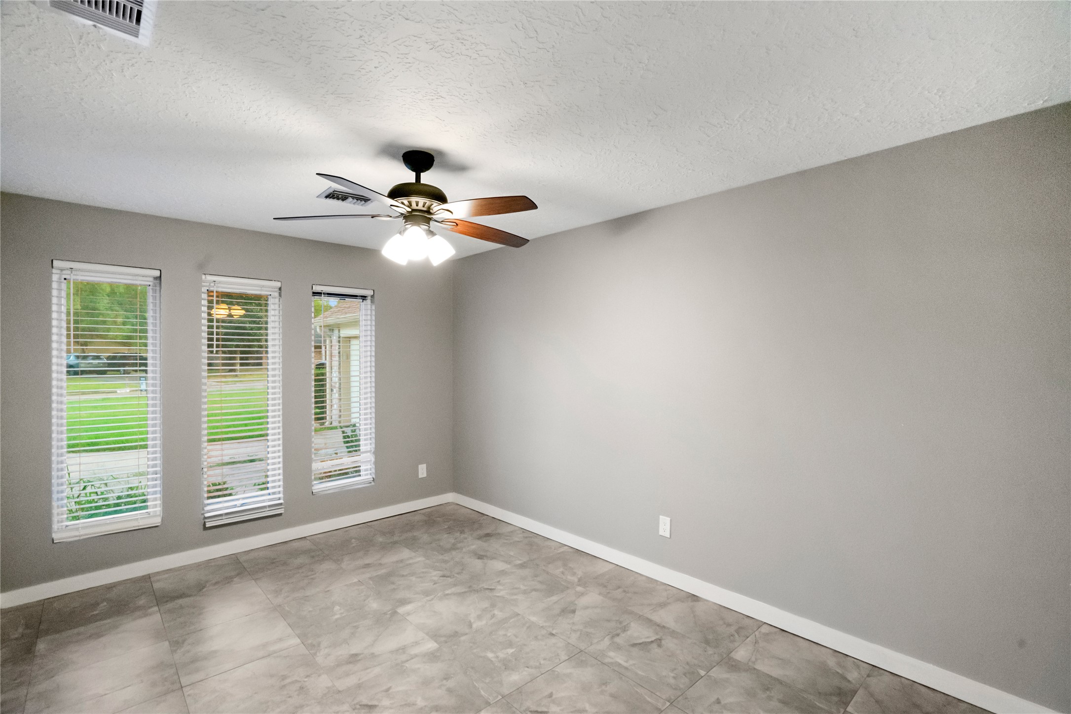 9711 Cantertrot Drive Property Photo 23