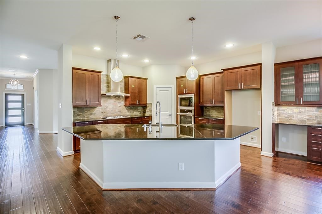 17106 Rainier Creek Drive Property Photo 2