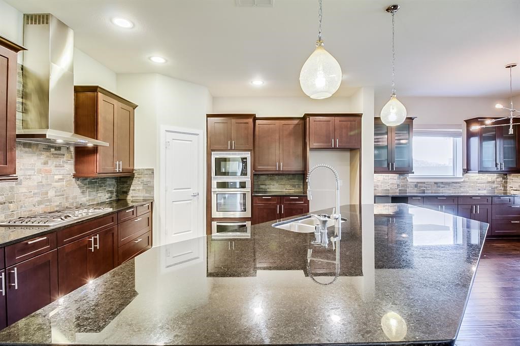 17106 Rainier Creek Drive Property Photo 4