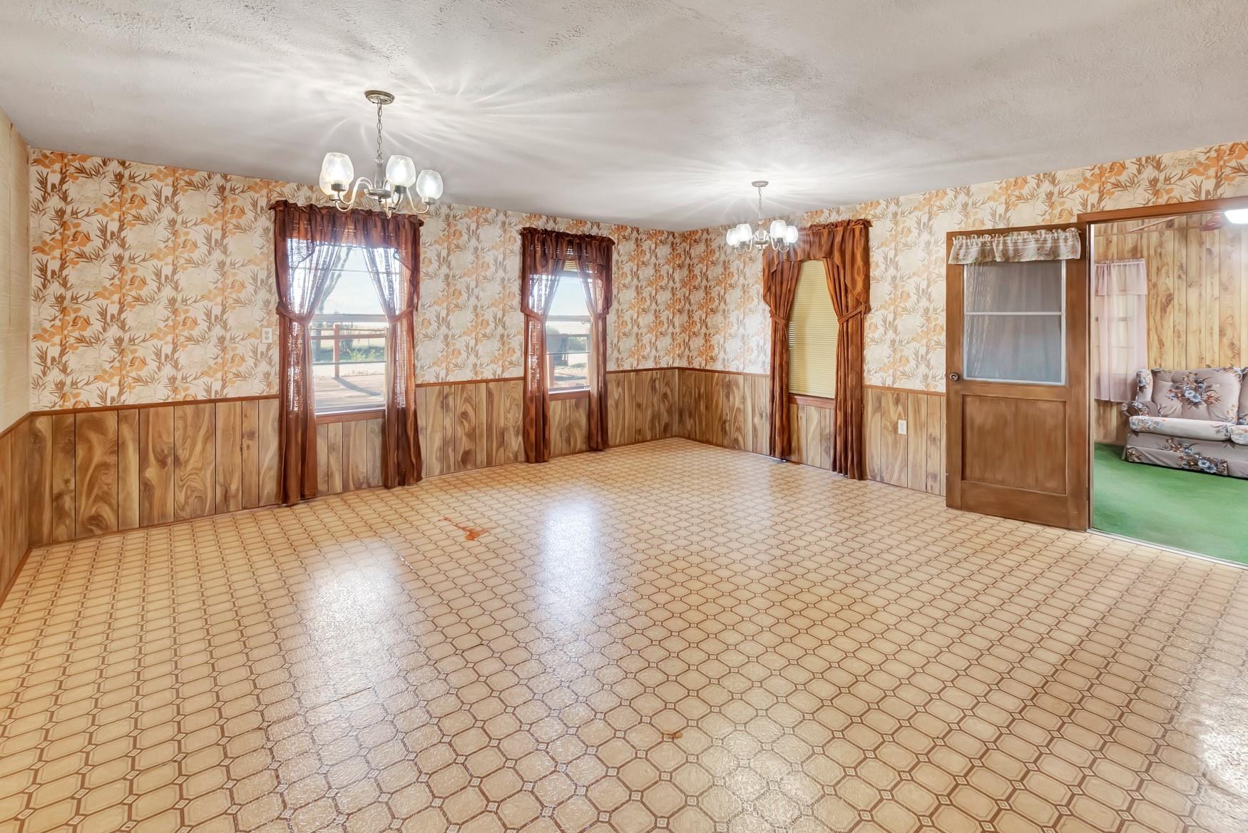 10957 N Us Highway 77, Schulenburg Tx 78956 Property Photo 11