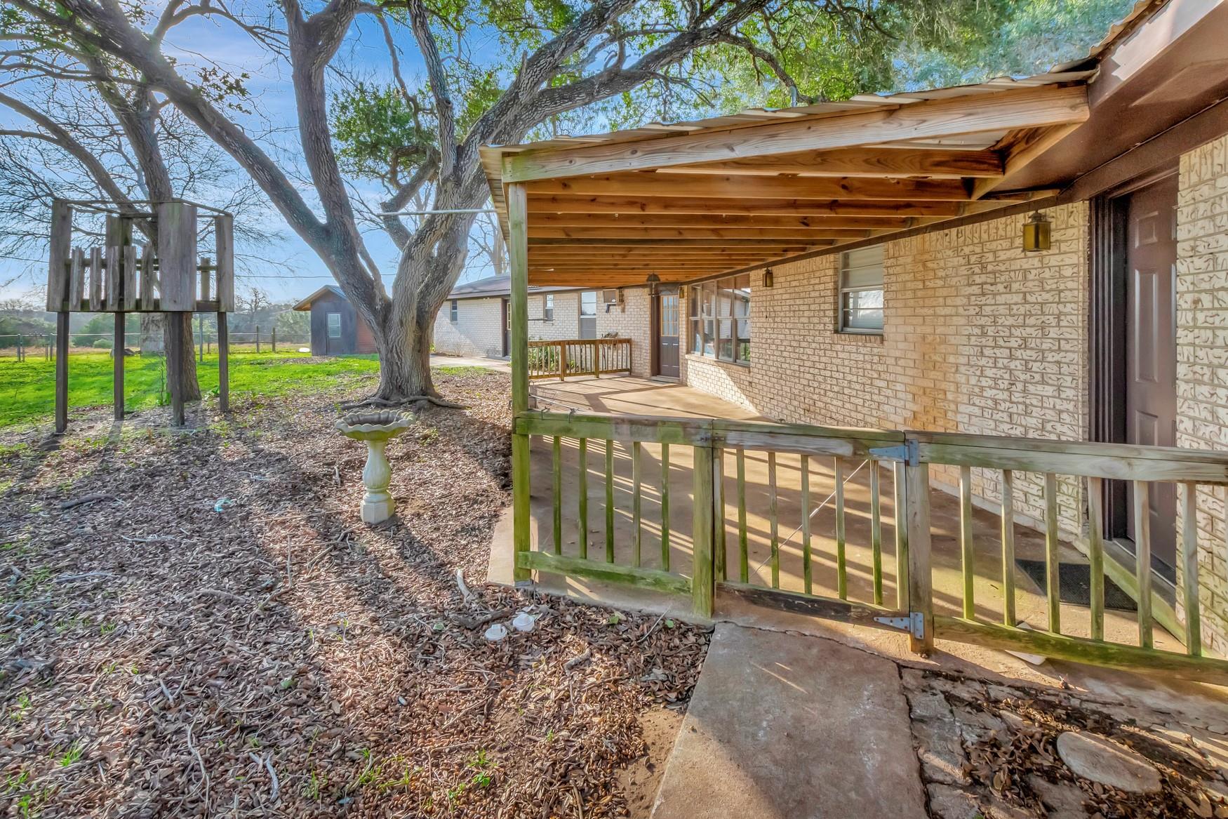10957 N Us Highway 77, Schulenburg Tx 78956 Property Photo 36