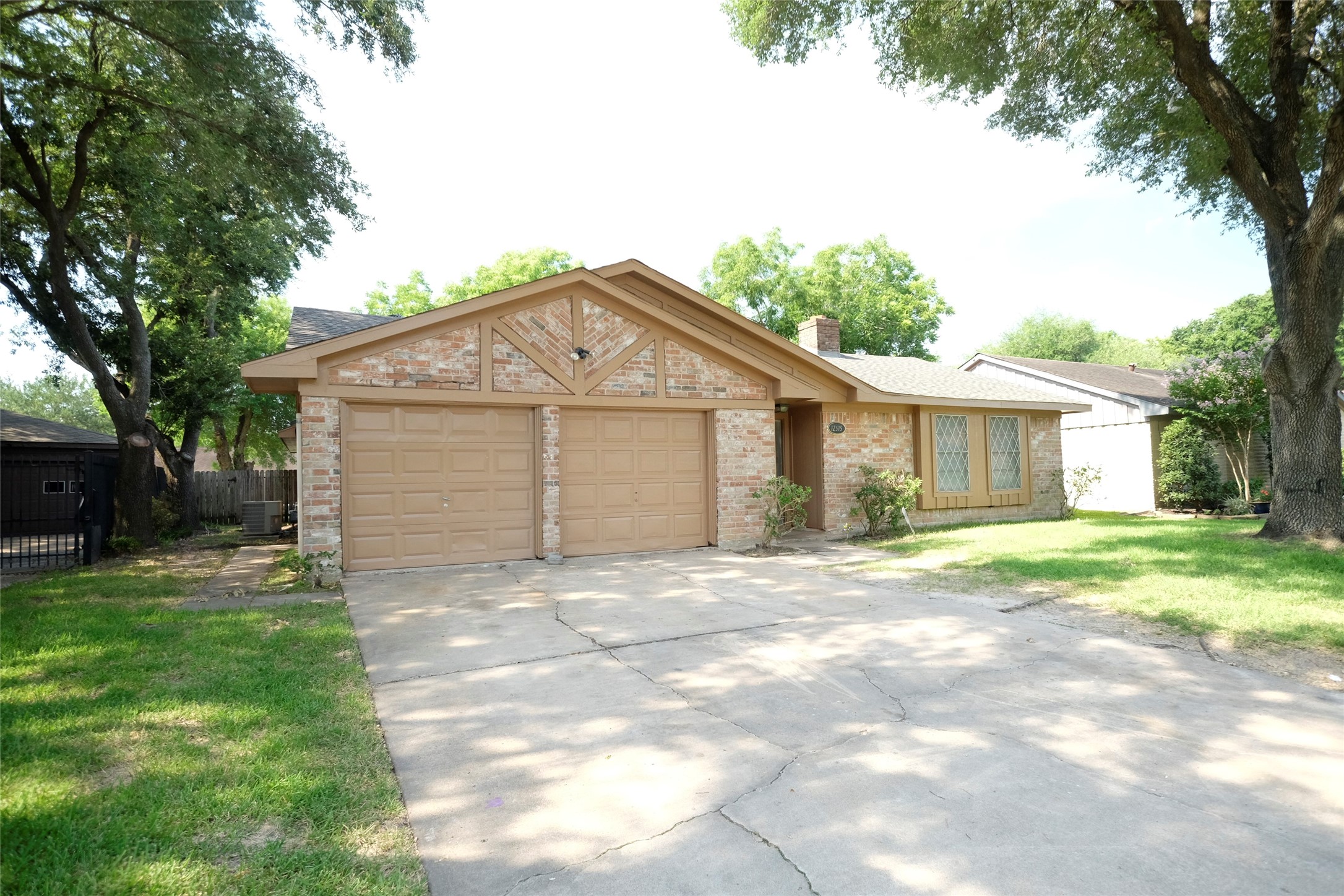 12515 Bexley Drive Property Photo 1
