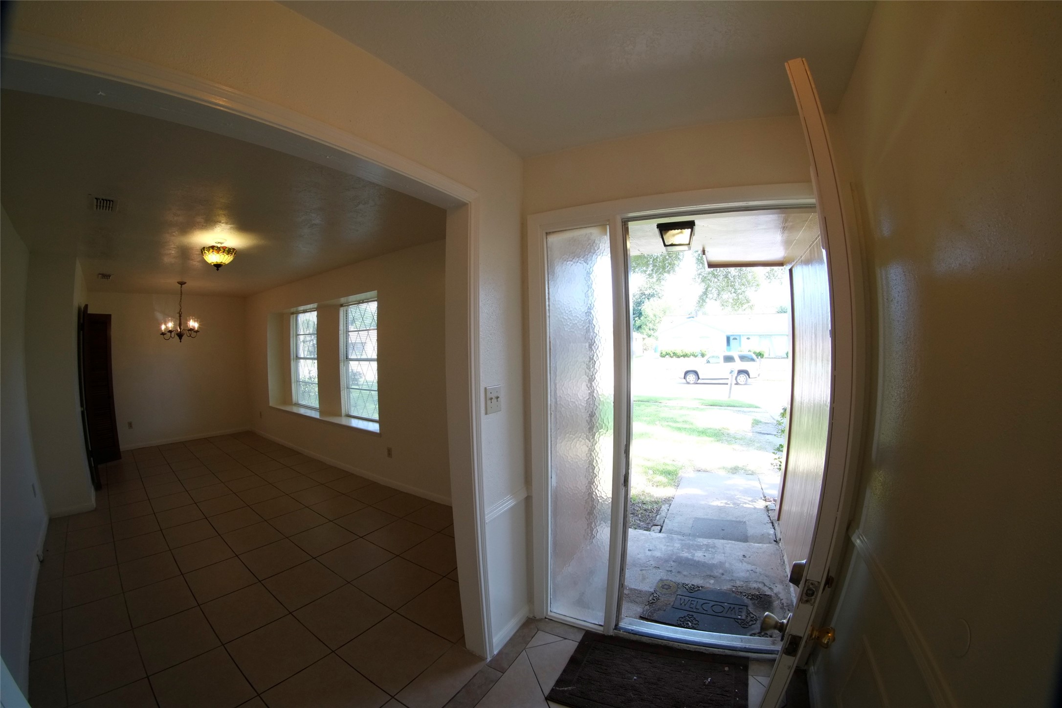 12515 Bexley Drive Property Photo 3