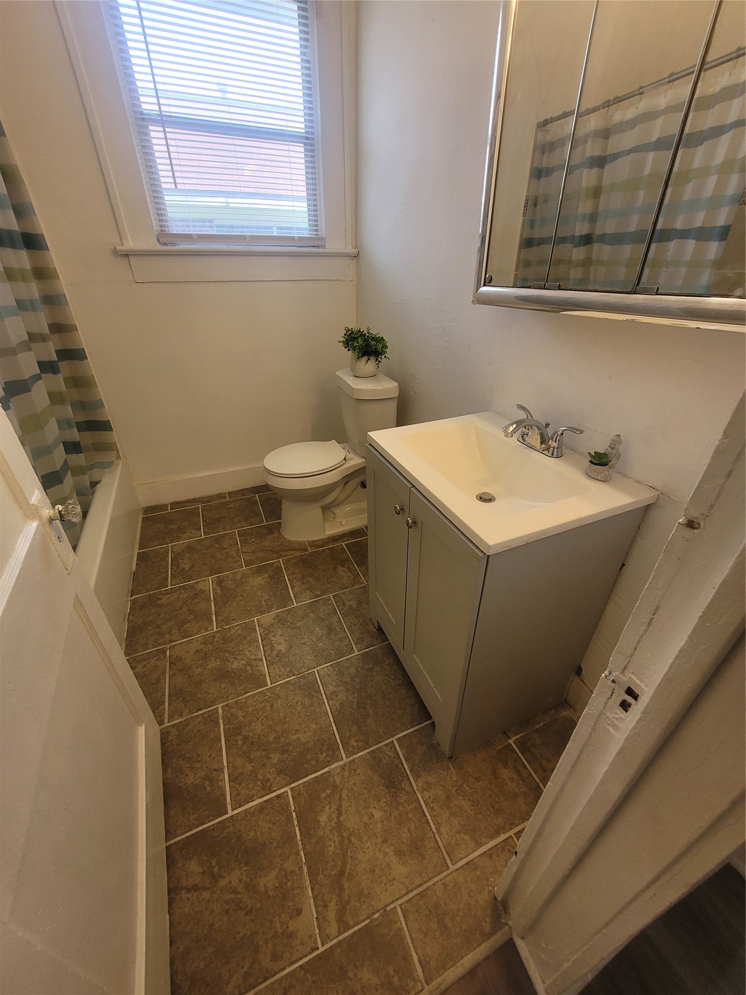 1415 Lombardy Street Property Photo 11