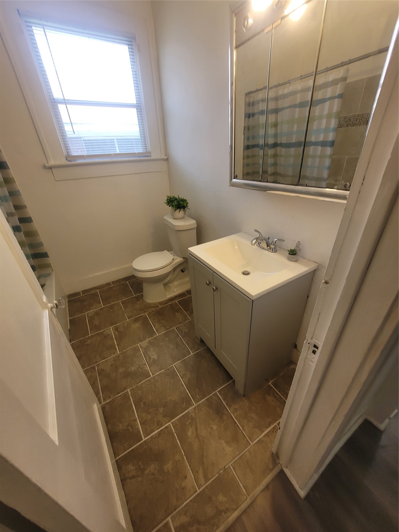 1415 Lombardy Street Property Photo 13