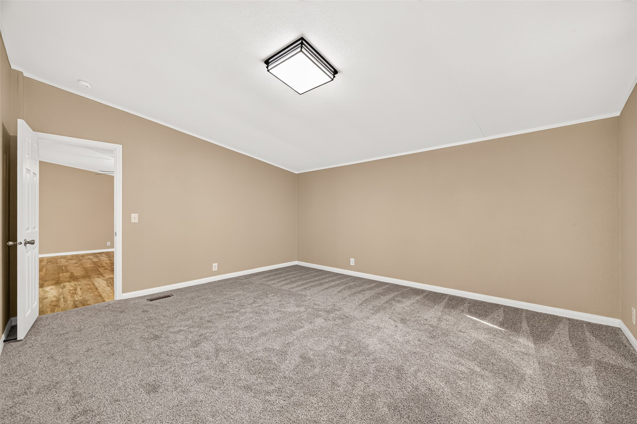 16396 Red Tail Hawk Court Property Photo 13