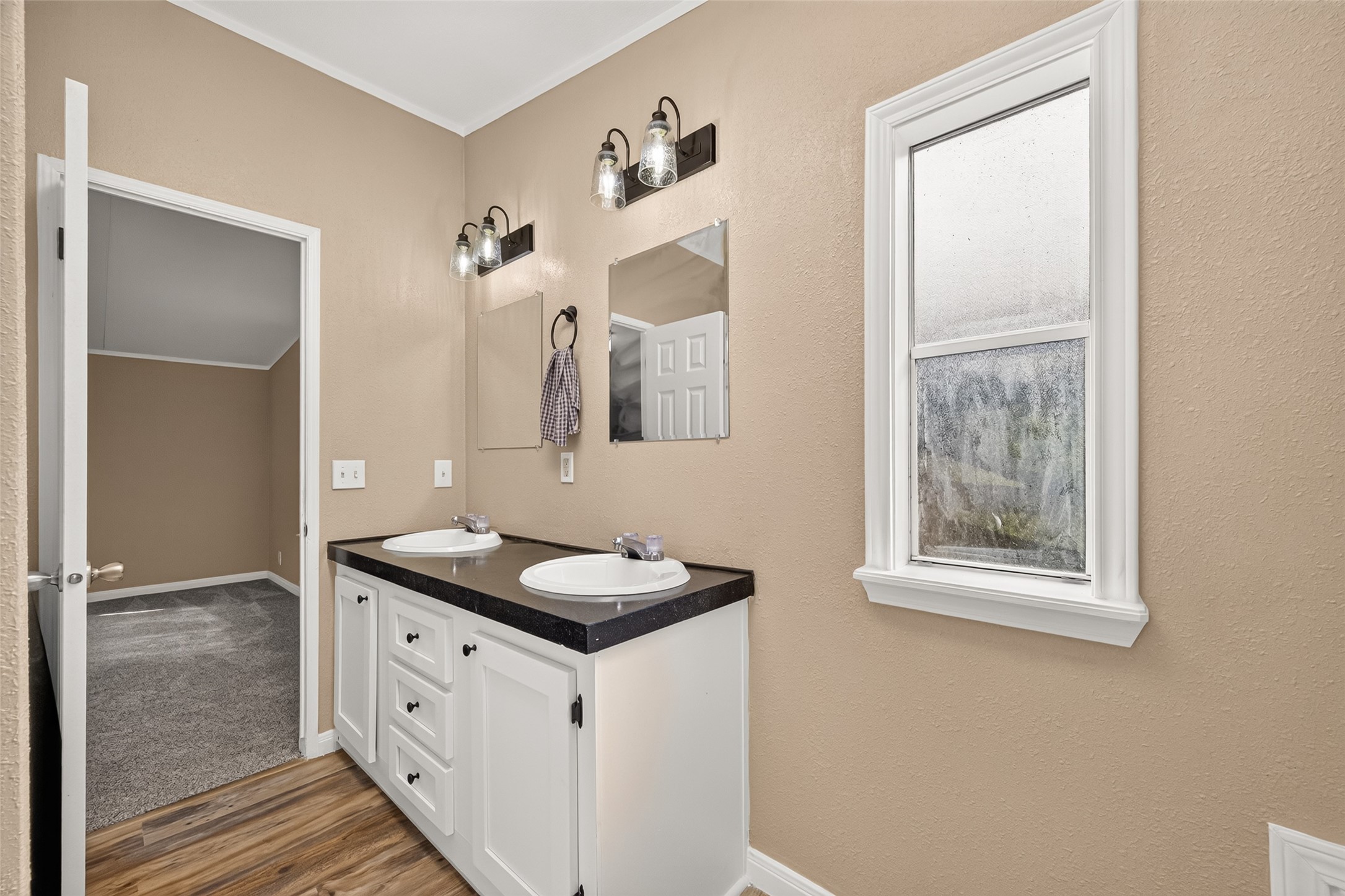 16396 Red Tail Hawk Court Property Photo 16