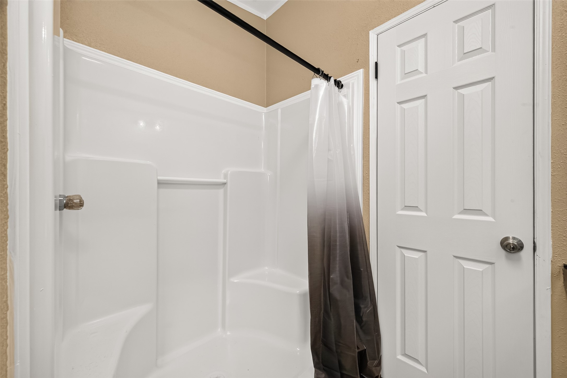 16396 Red Tail Hawk Court Property Photo 18