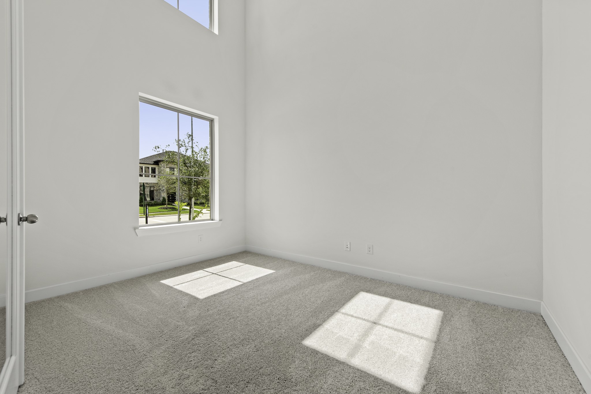 2602 Oregano Rise Drive Property Photo 9