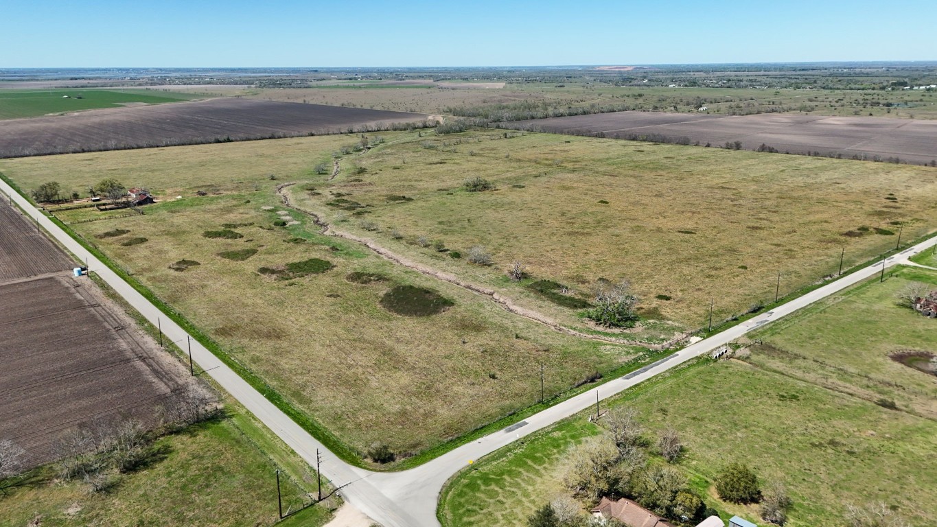 4439 Schultz Road Property Photo 4