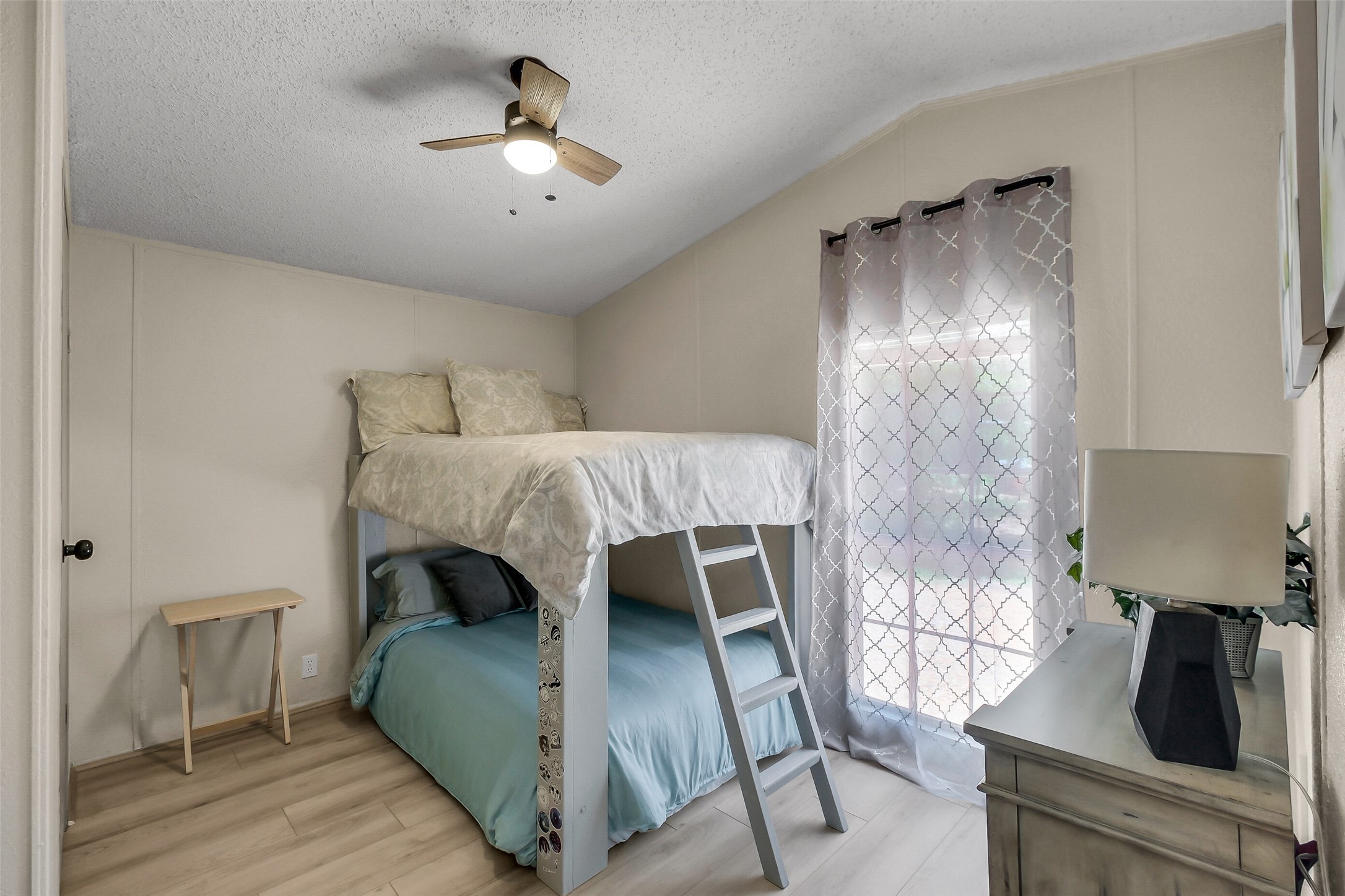 2980 S Ih 10 Property Photo 27