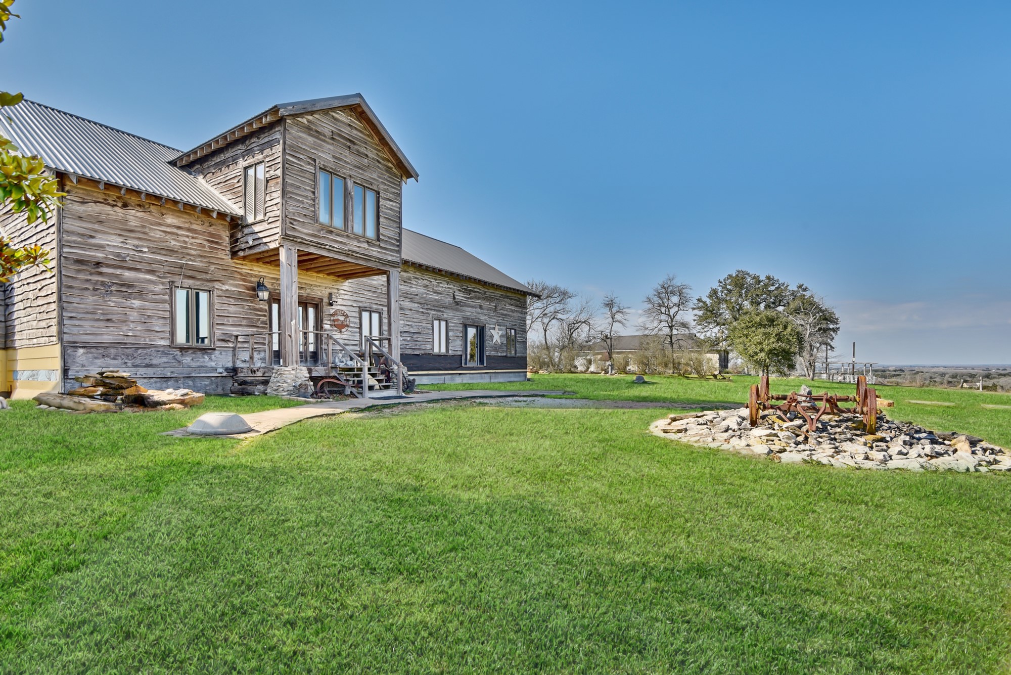 2645 Kallus Road Property Photo