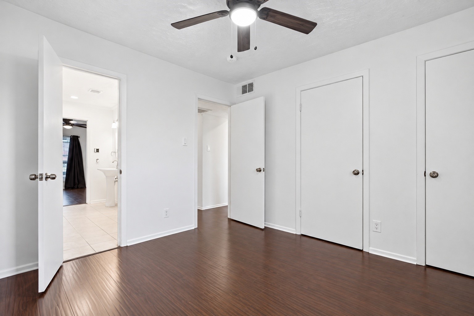 1901 S Voss Road 33 Property Photo 11