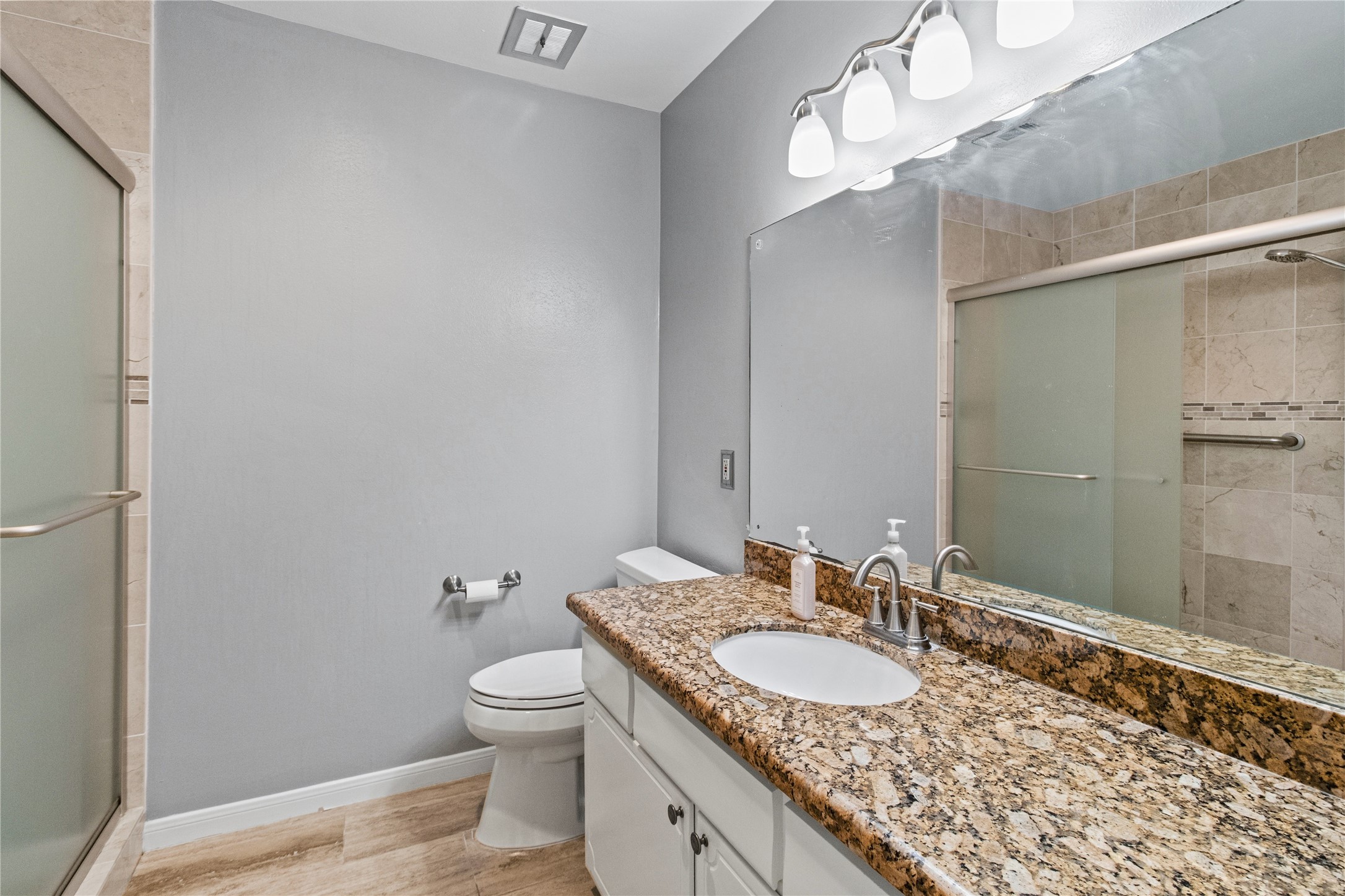 12997 Trail Hollow Drive Property Photo 13