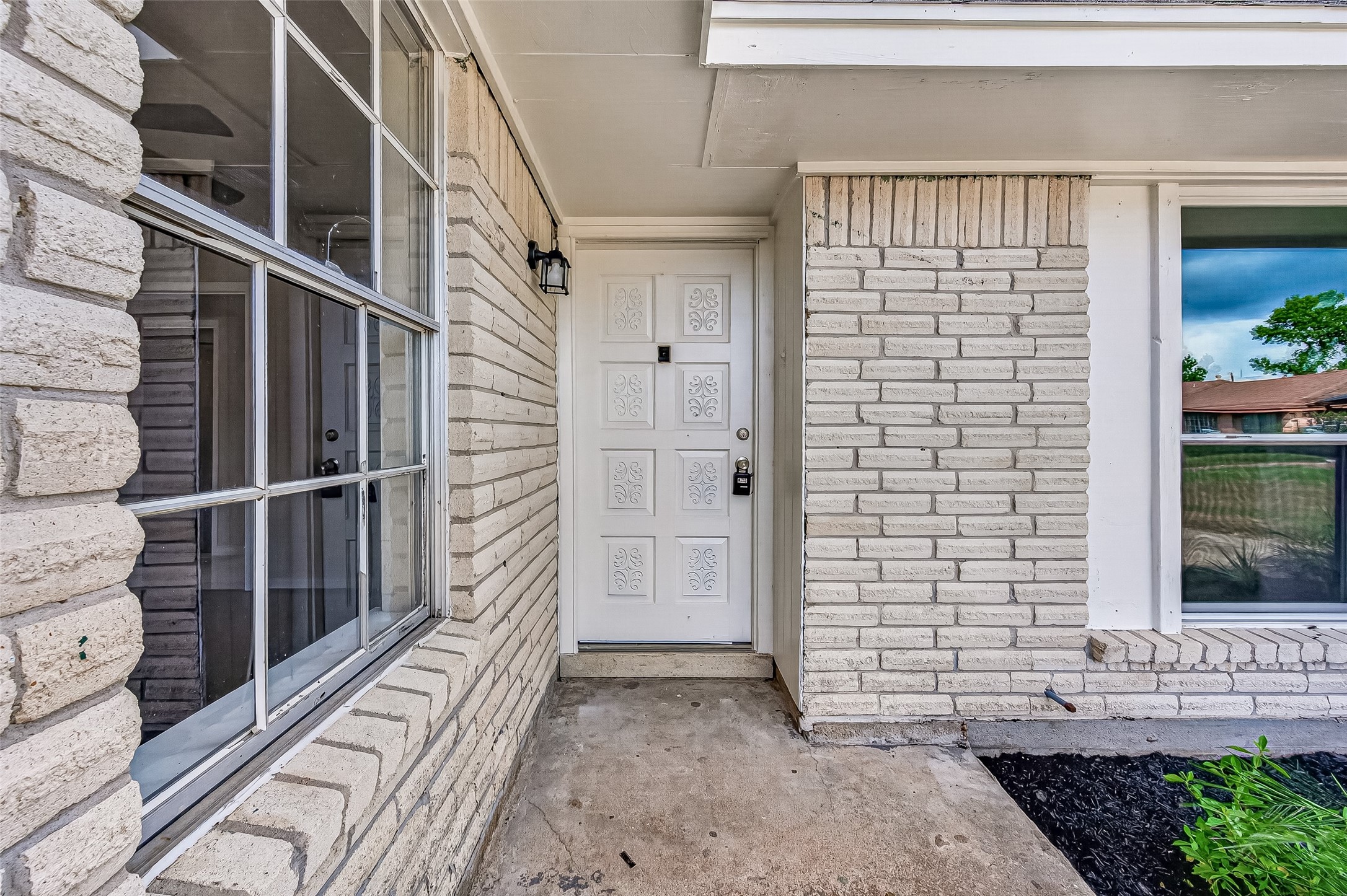 5519 Karelian Drive Property Photo 3