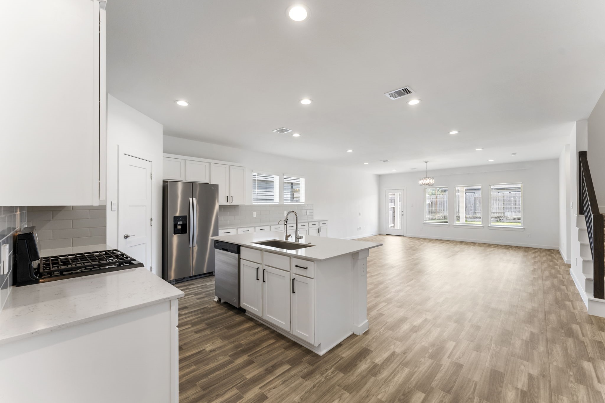 14215 Black Canyon Lane Property Photo 3