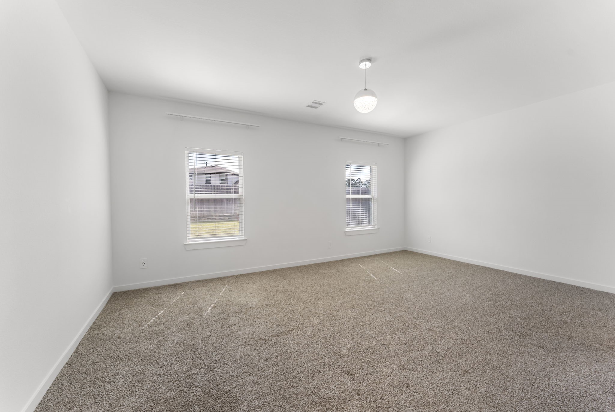 14215 Black Canyon Lane Property Photo 7