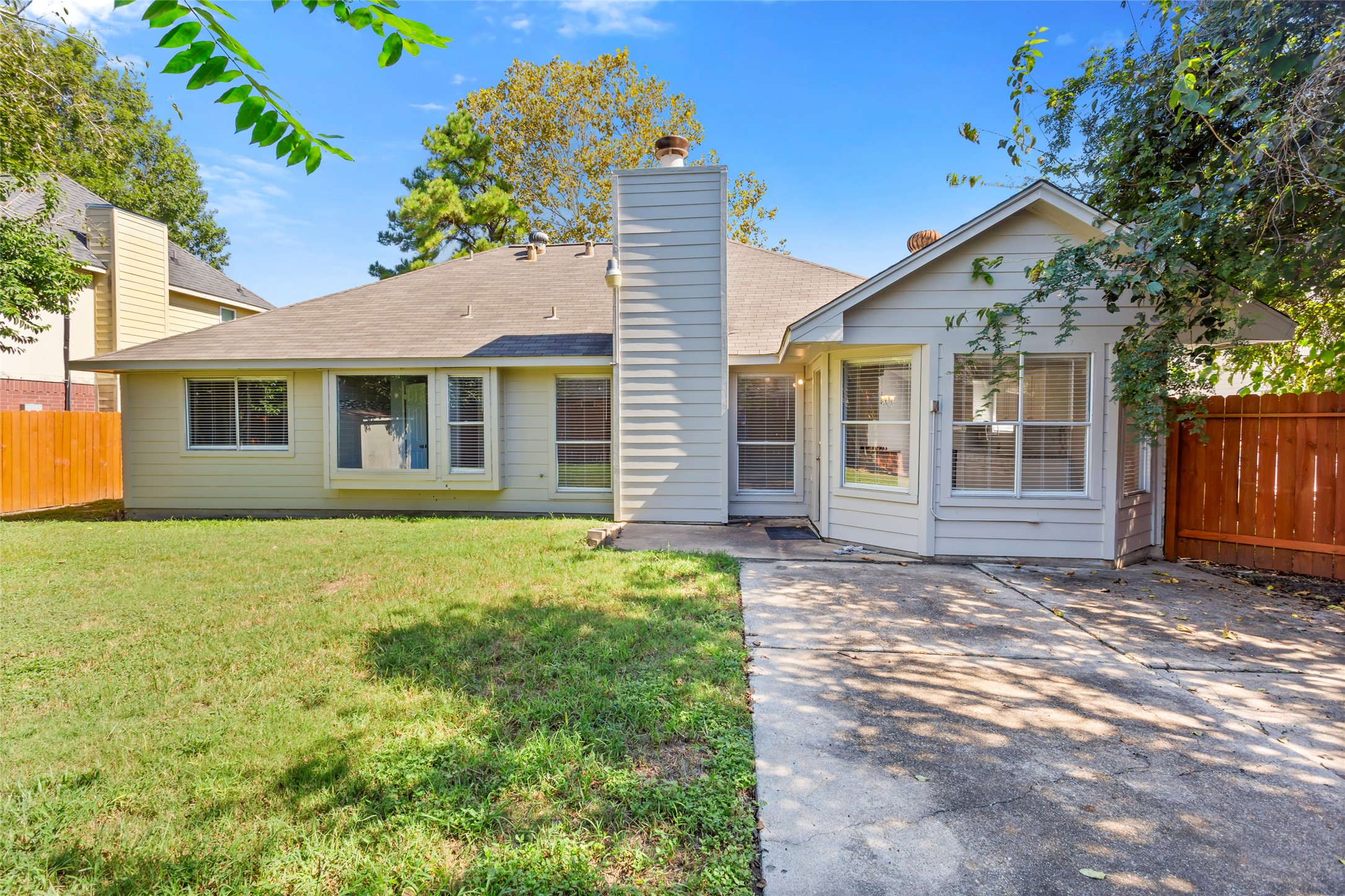 11710 Seawood Drive Property Photo 20