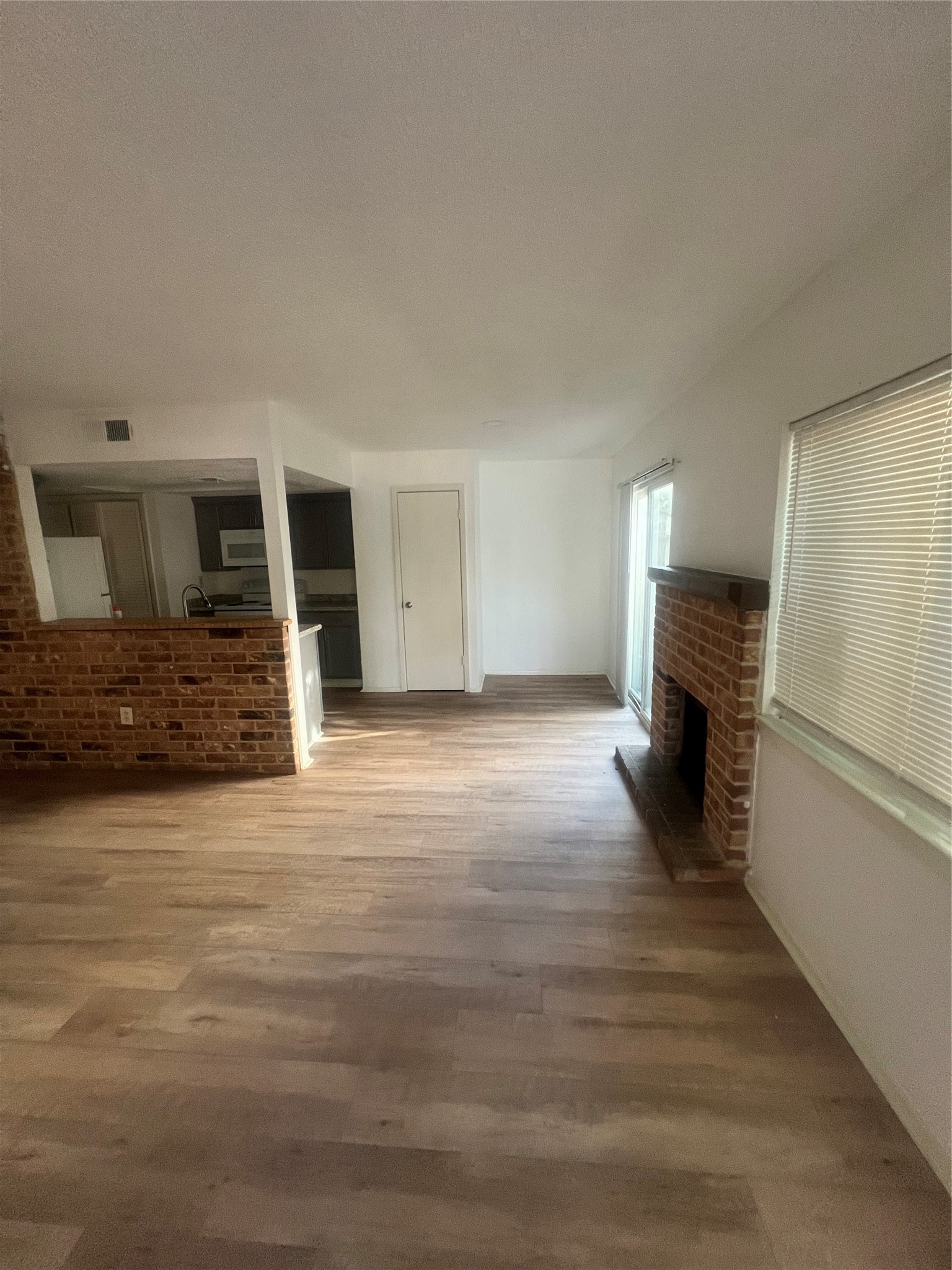 5670 Birchmont Drive C Property Photo 2