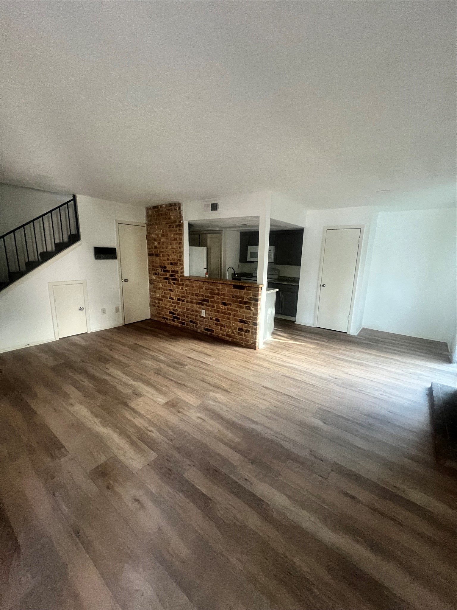 5670 Birchmont Drive C Property Photo 3