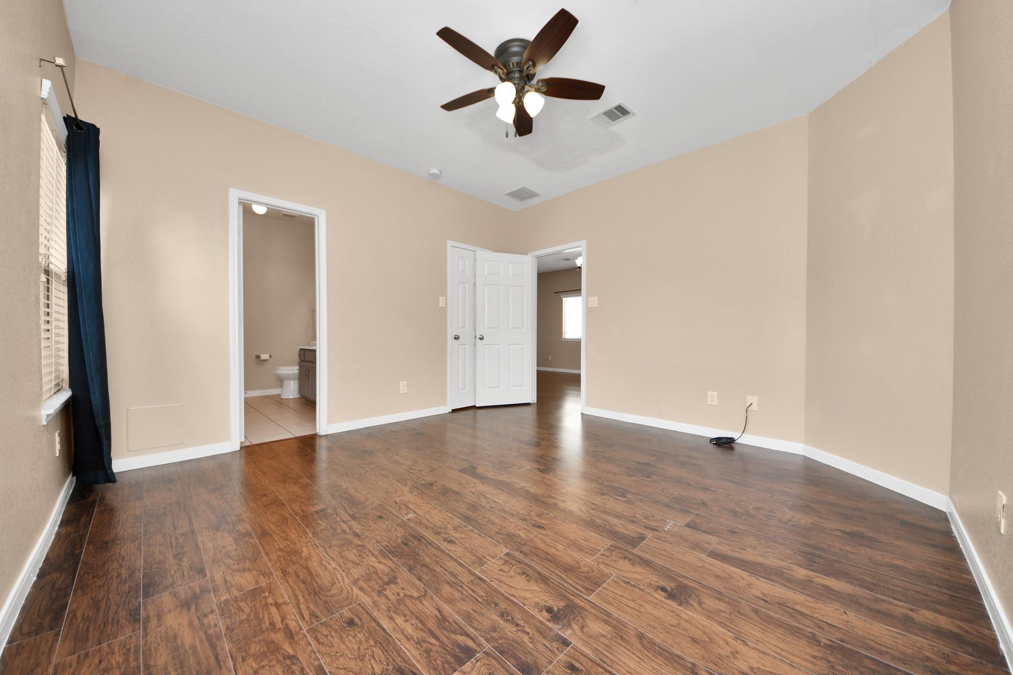 1612 Claremont Garden Circle, Houston Tx 77047 Property Photo 18