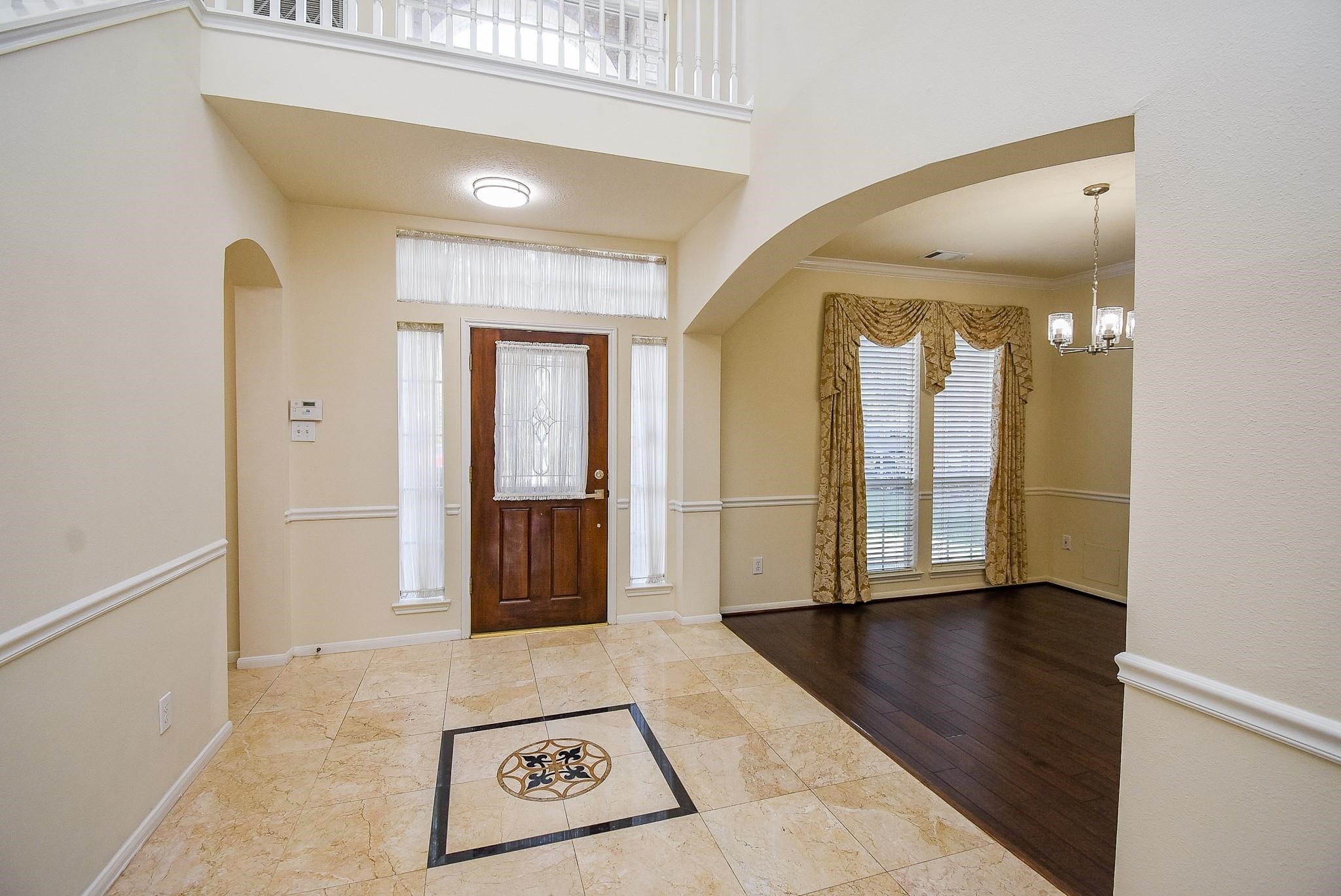 2327 Parkhaven Drive Property Photo 7