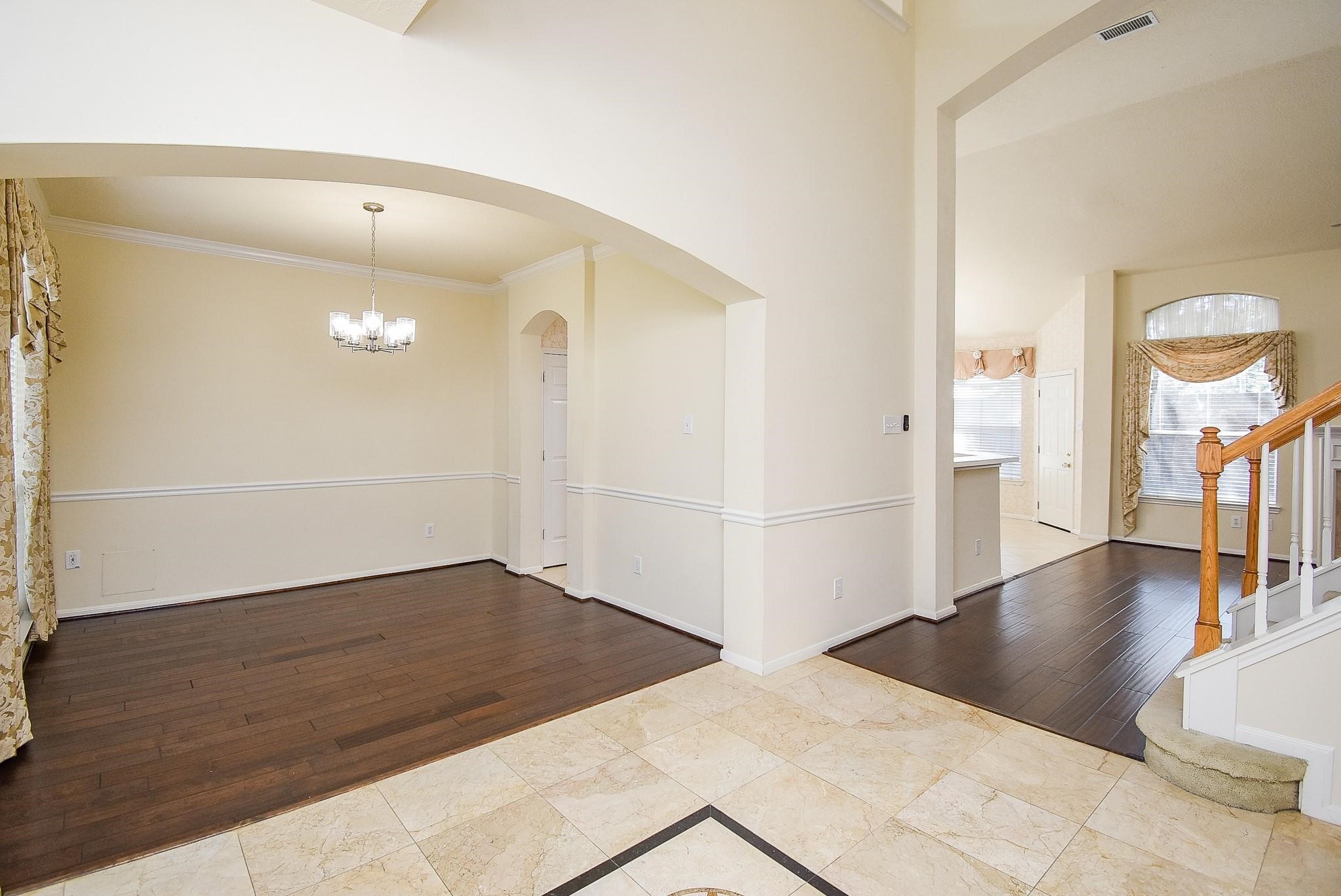 2327 Parkhaven Drive Property Photo 8