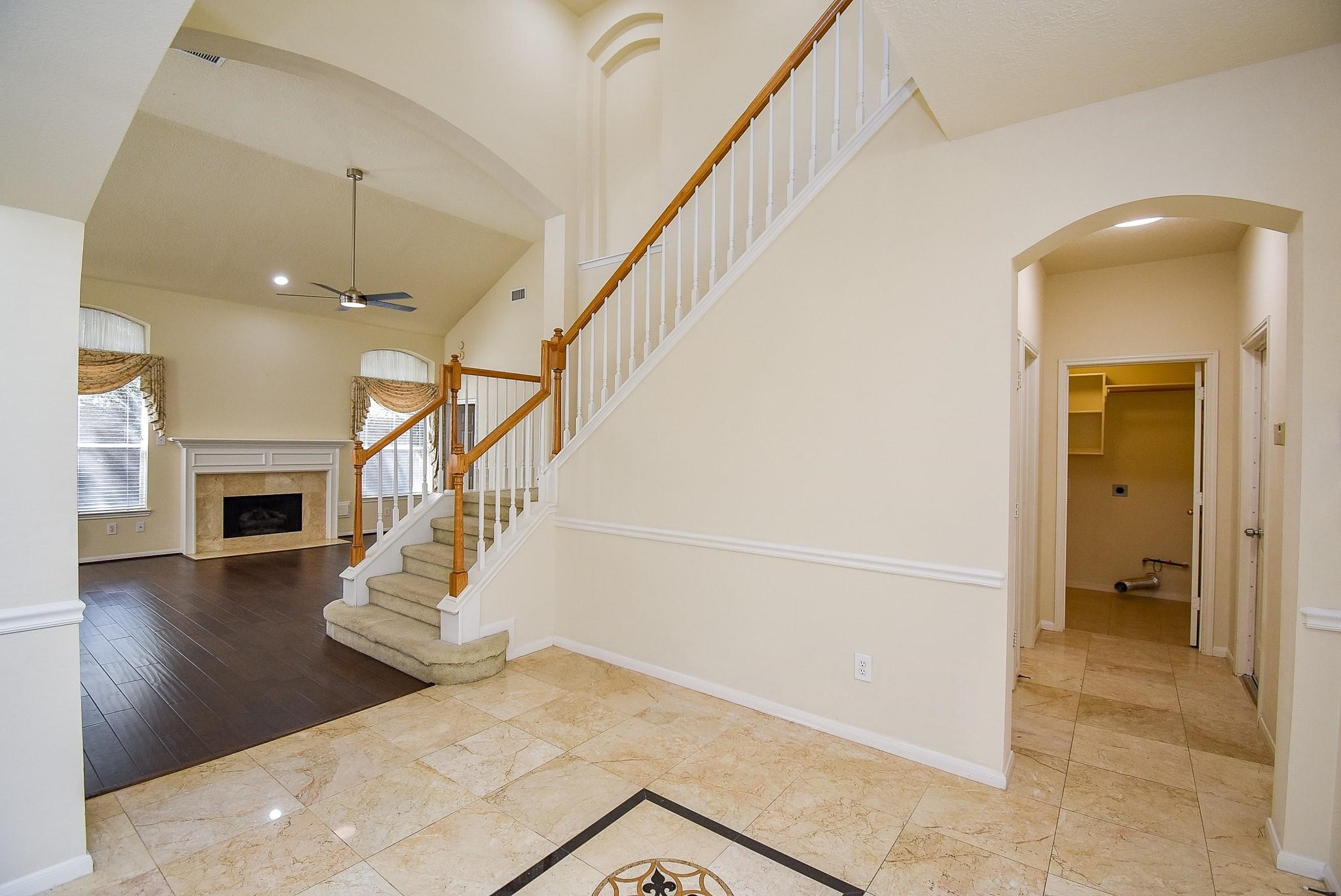 2327 Parkhaven Drive Property Photo 14