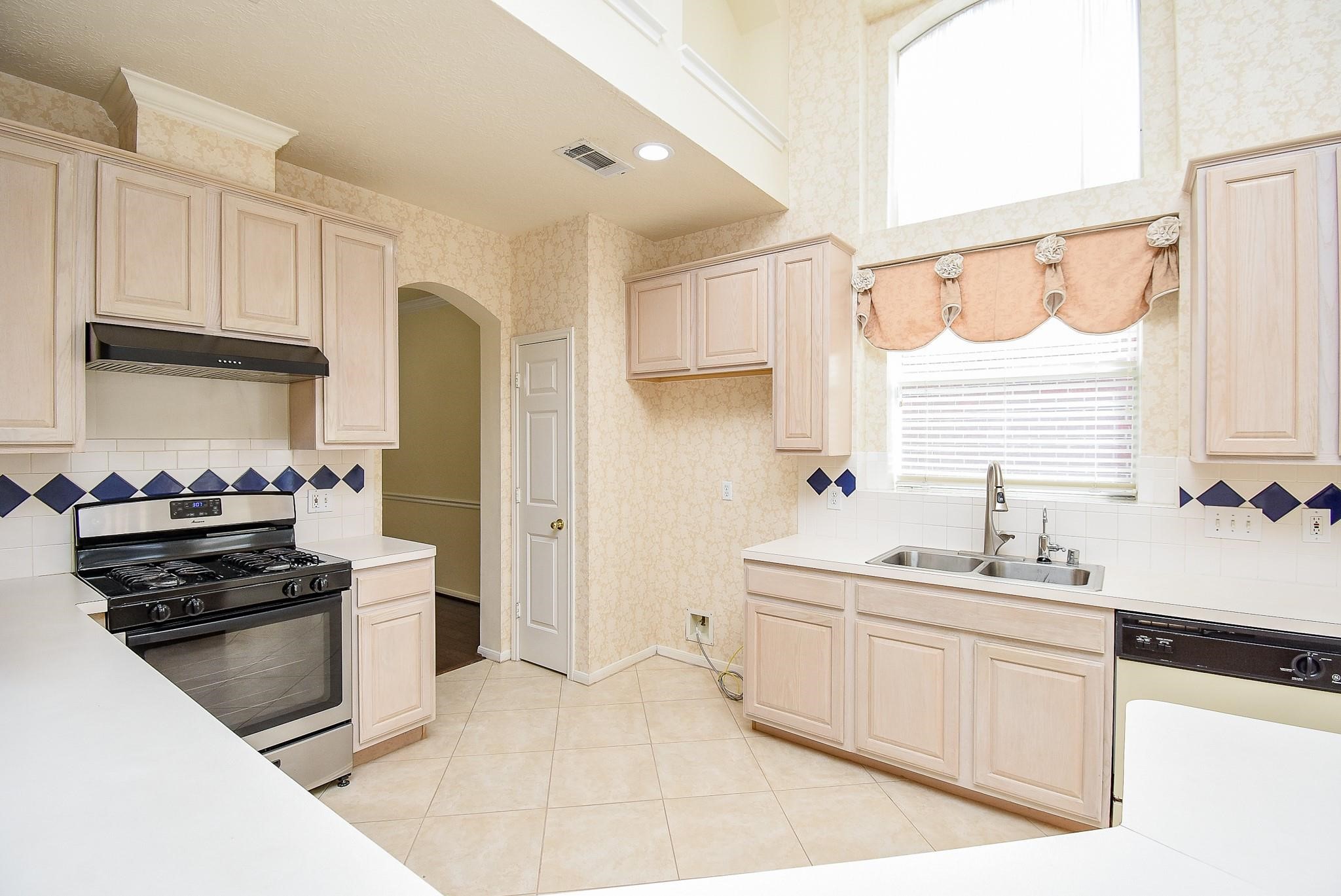2327 Parkhaven Drive Property Photo 23