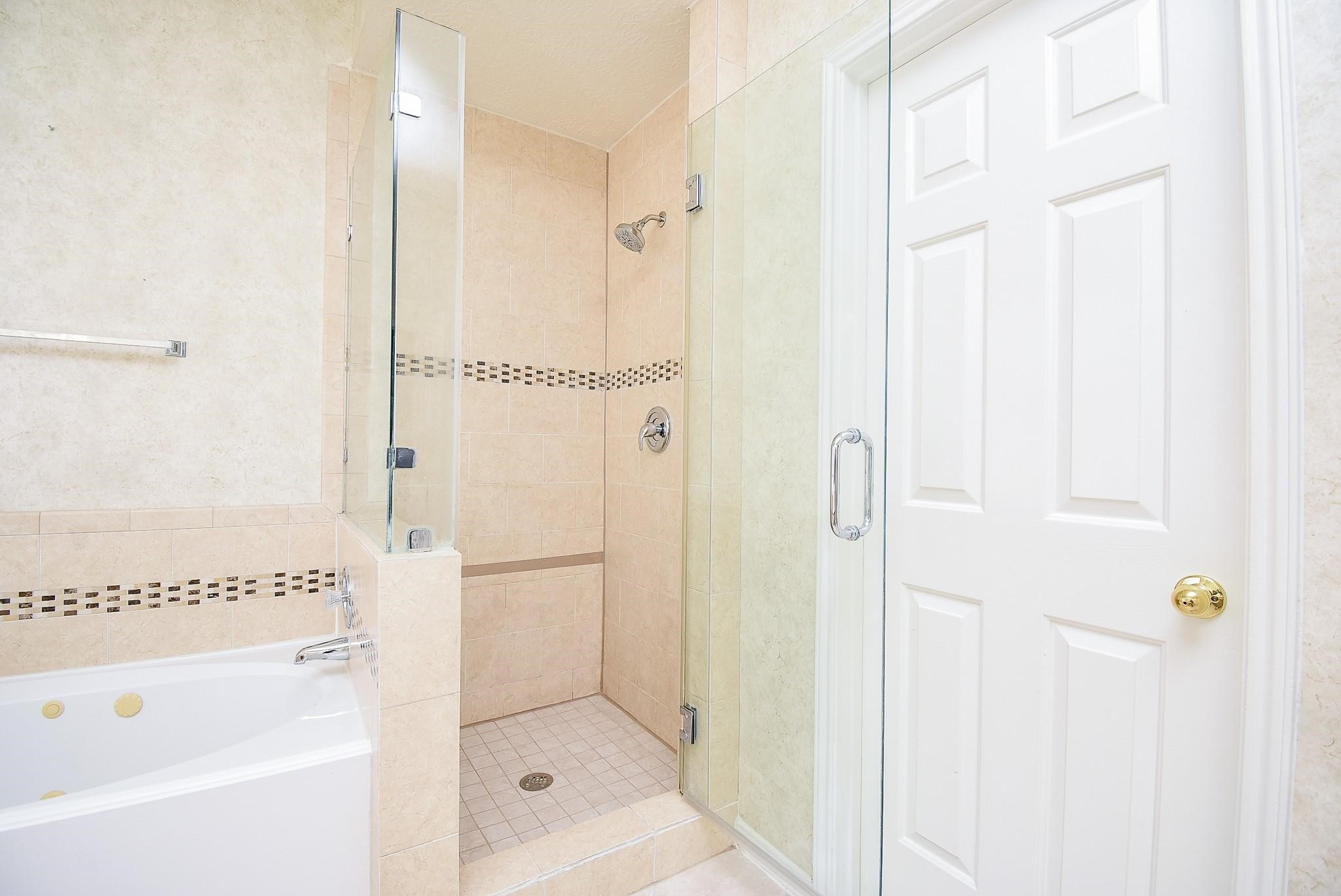 2327 Parkhaven Drive Property Photo 30