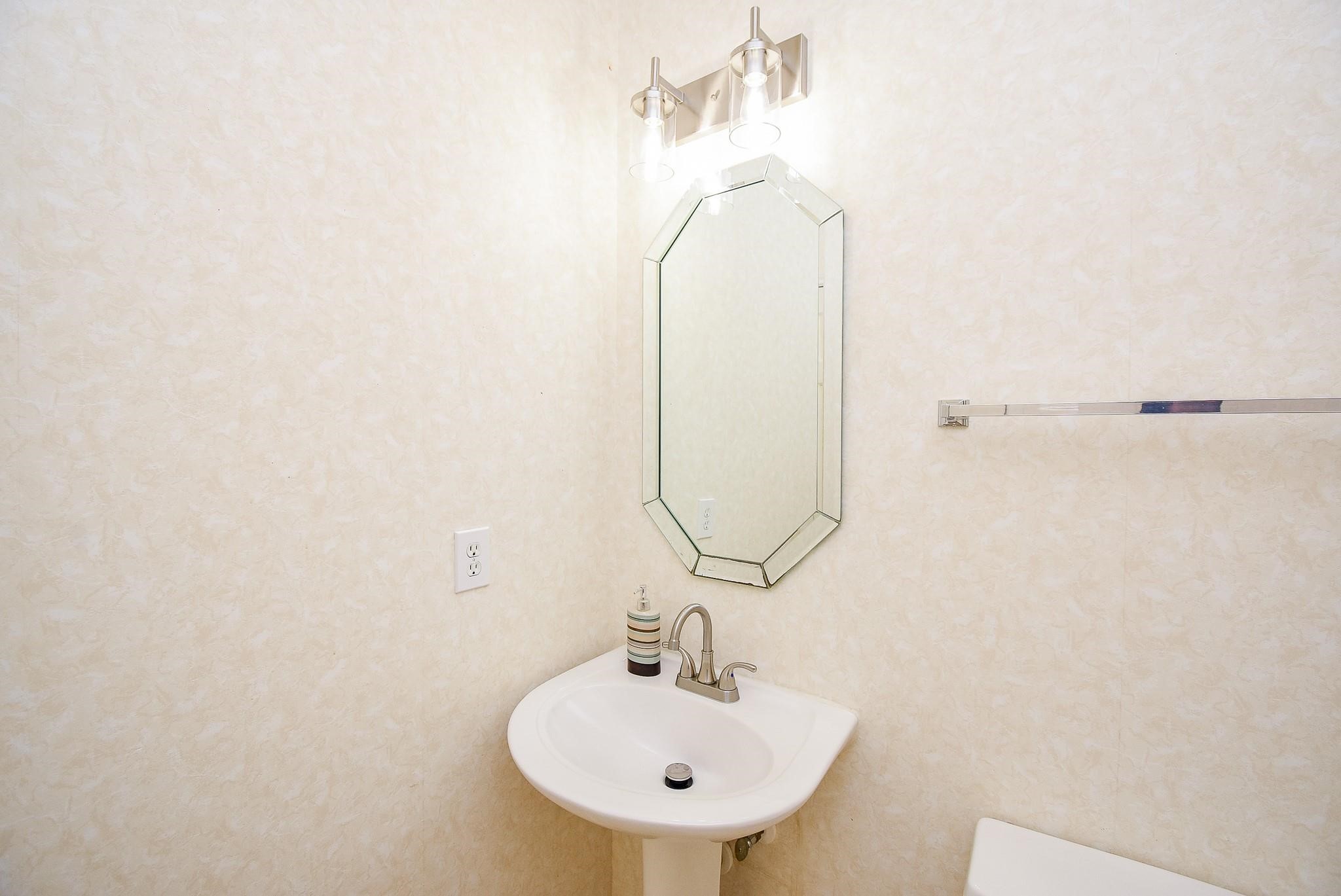 2327 Parkhaven Drive Property Photo 43
