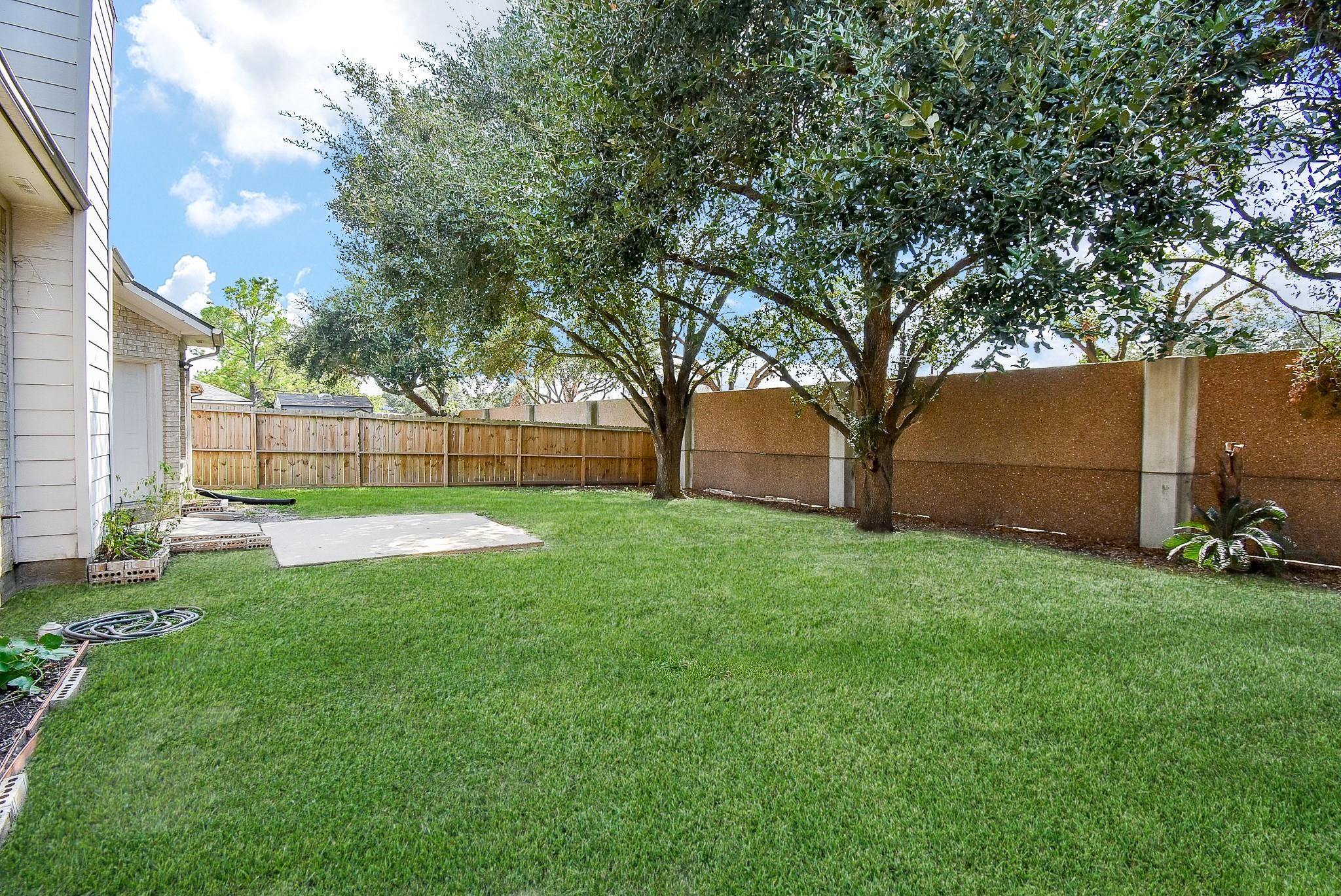 2327 Parkhaven Drive Property Photo 48