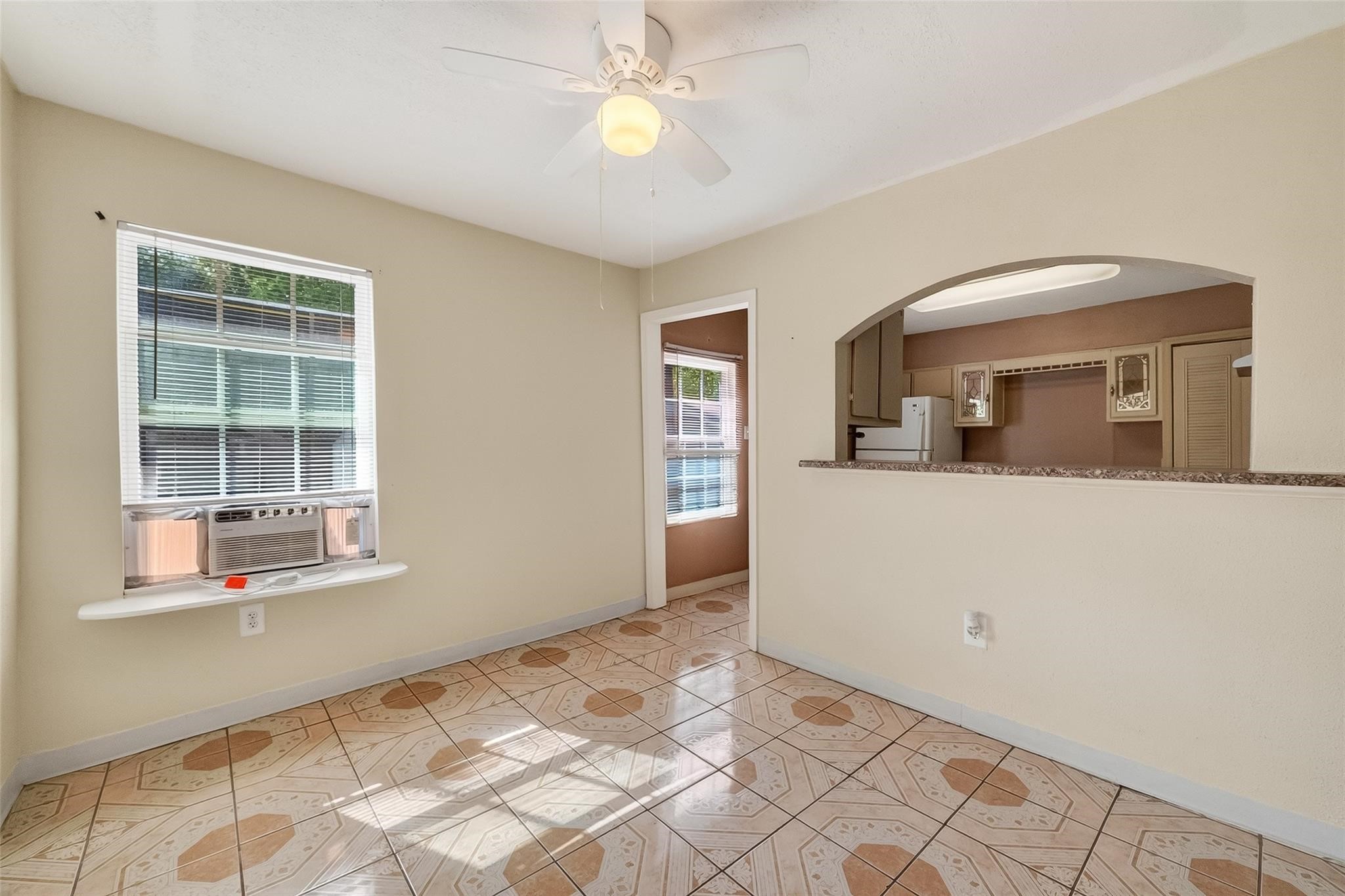 968 Garapan Street Property Photo 4