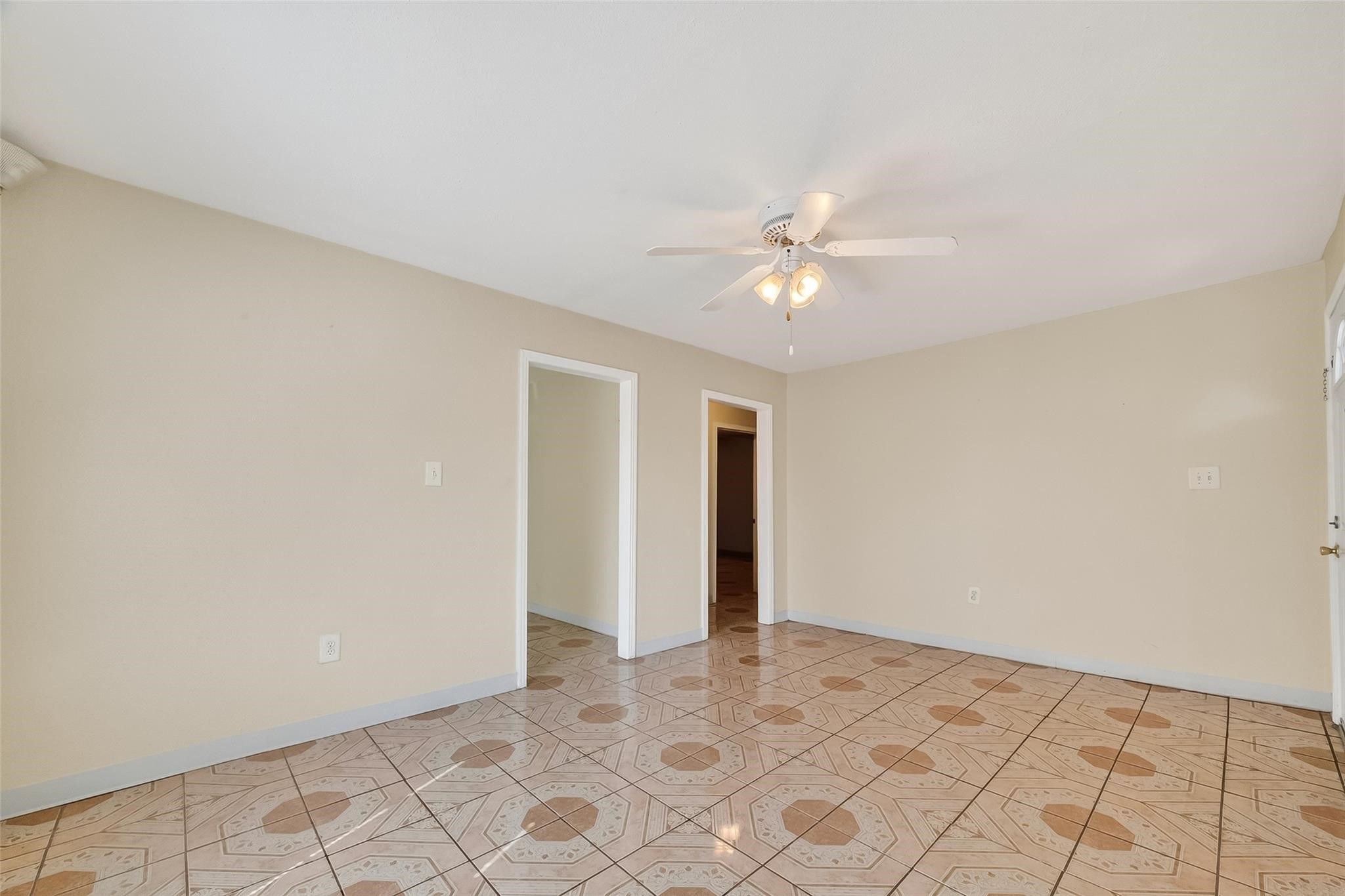 968 Garapan Street Property Photo 9