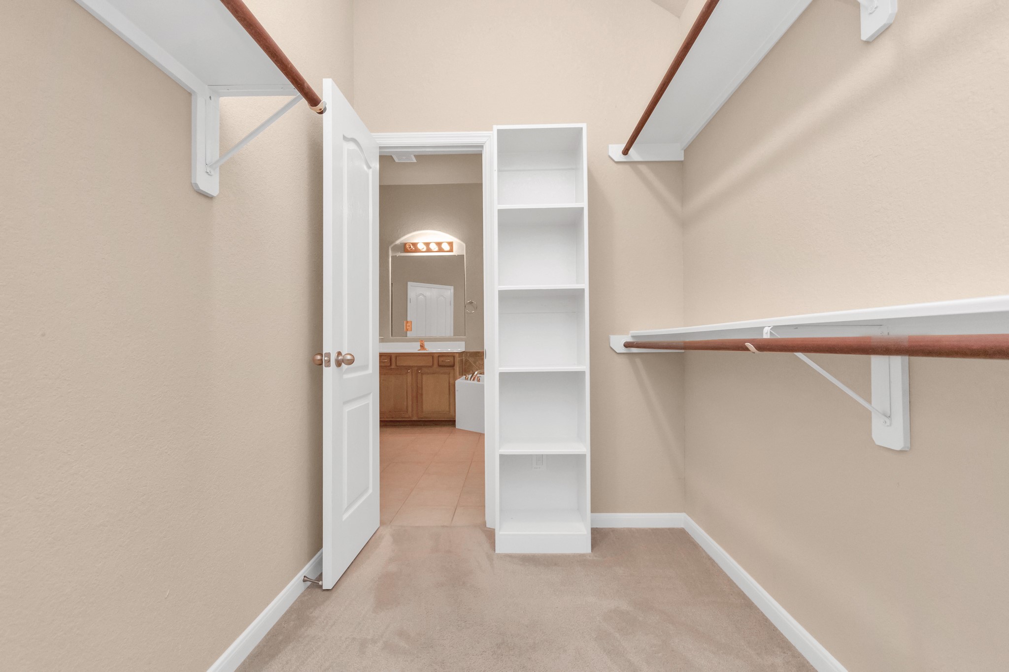 6630 Larocke Trail Property Photo 32