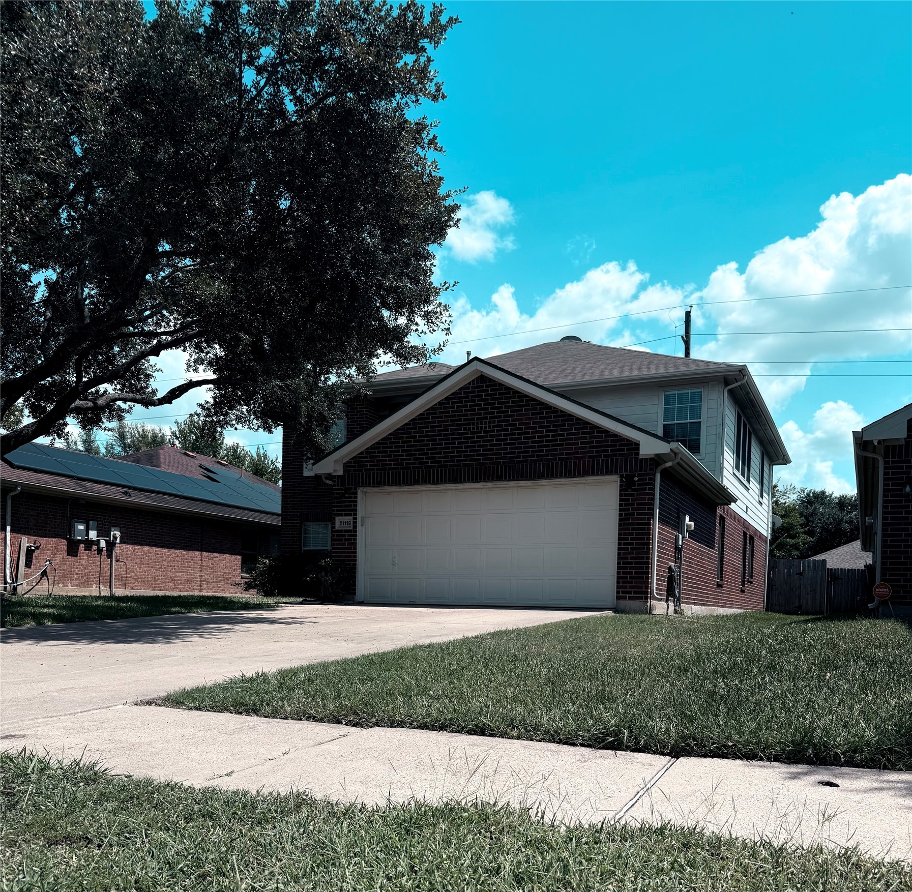 21119 Brae Point Court Property Photo 2