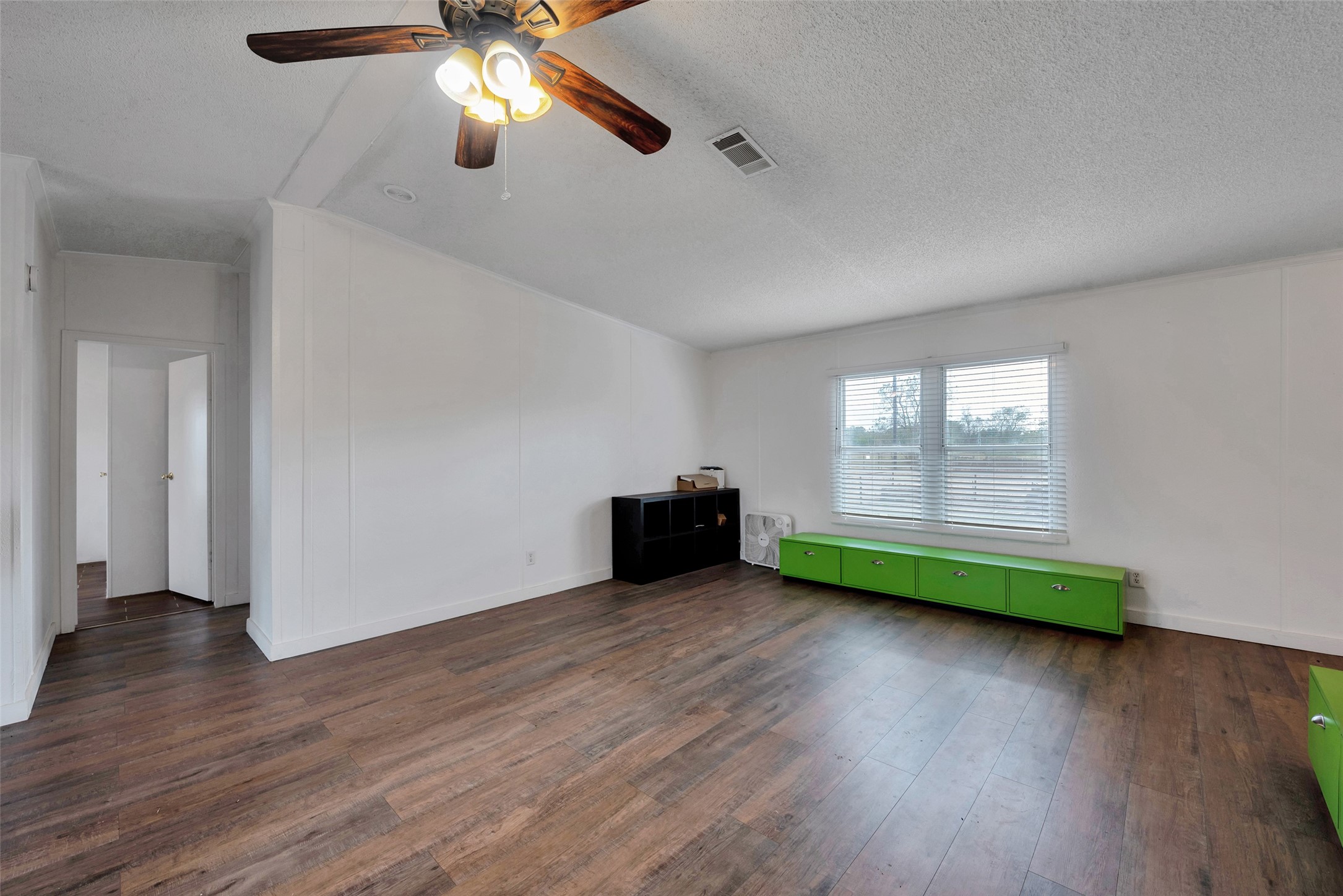 2218 Hintz Road Property Photo 13