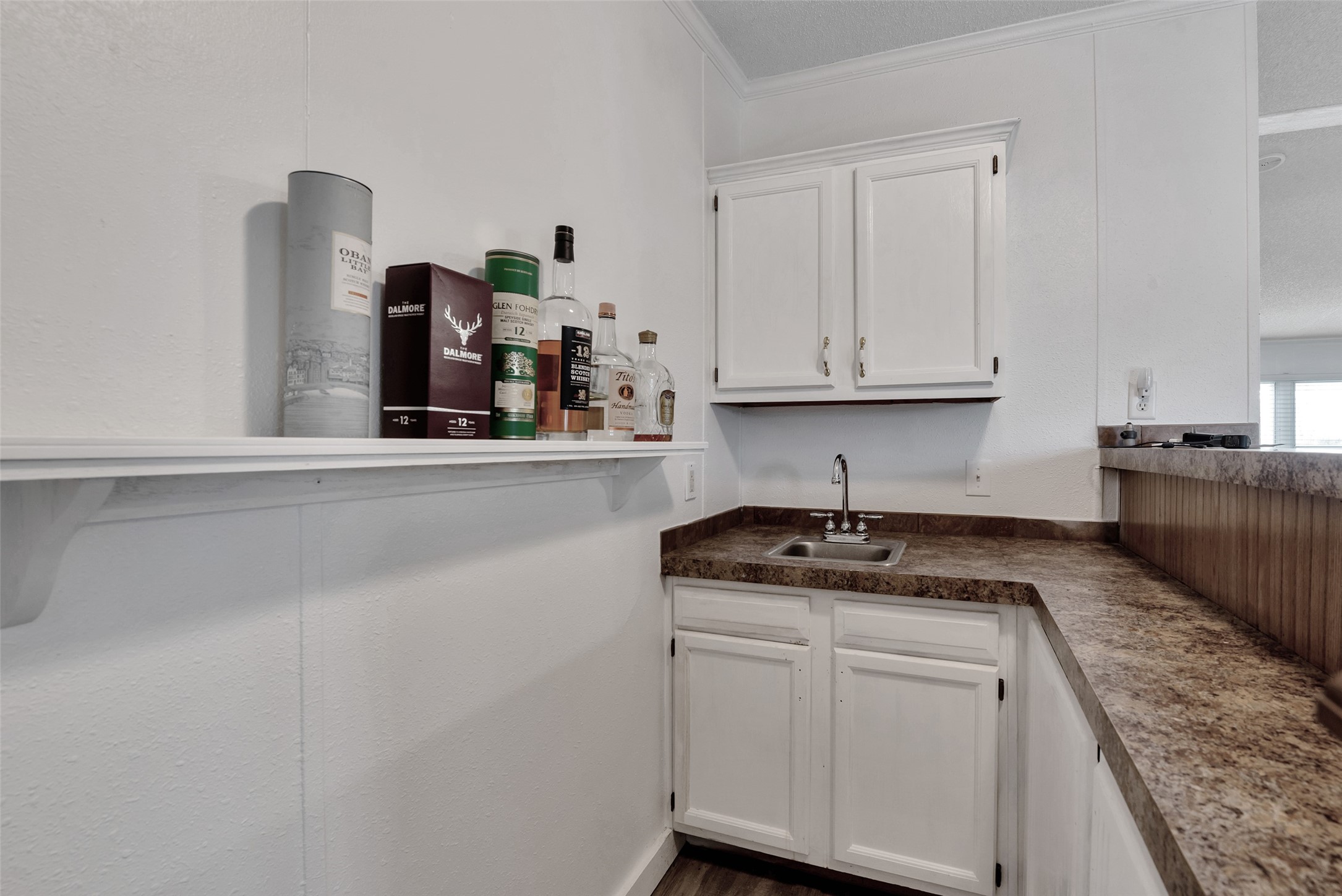 2218 Hintz Road Property Photo 15