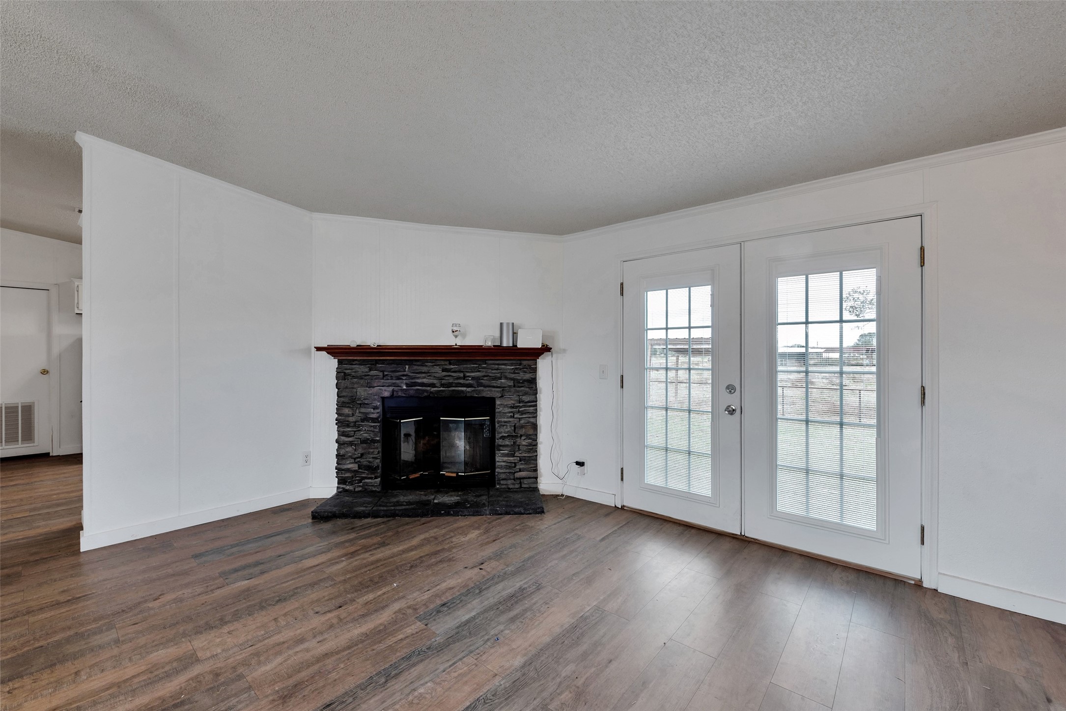 2218 Hintz Road Property Photo 16
