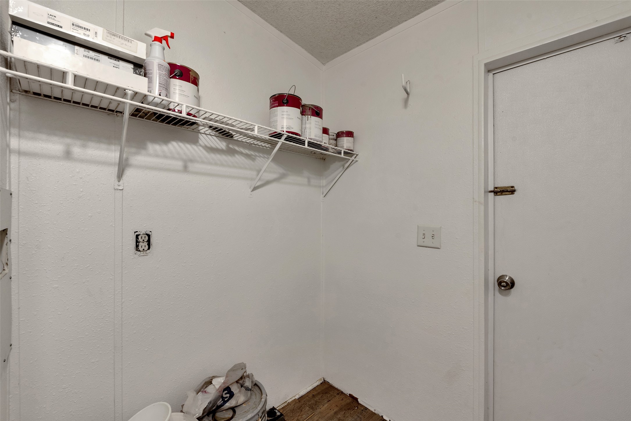 2218 Hintz Road Property Photo 26