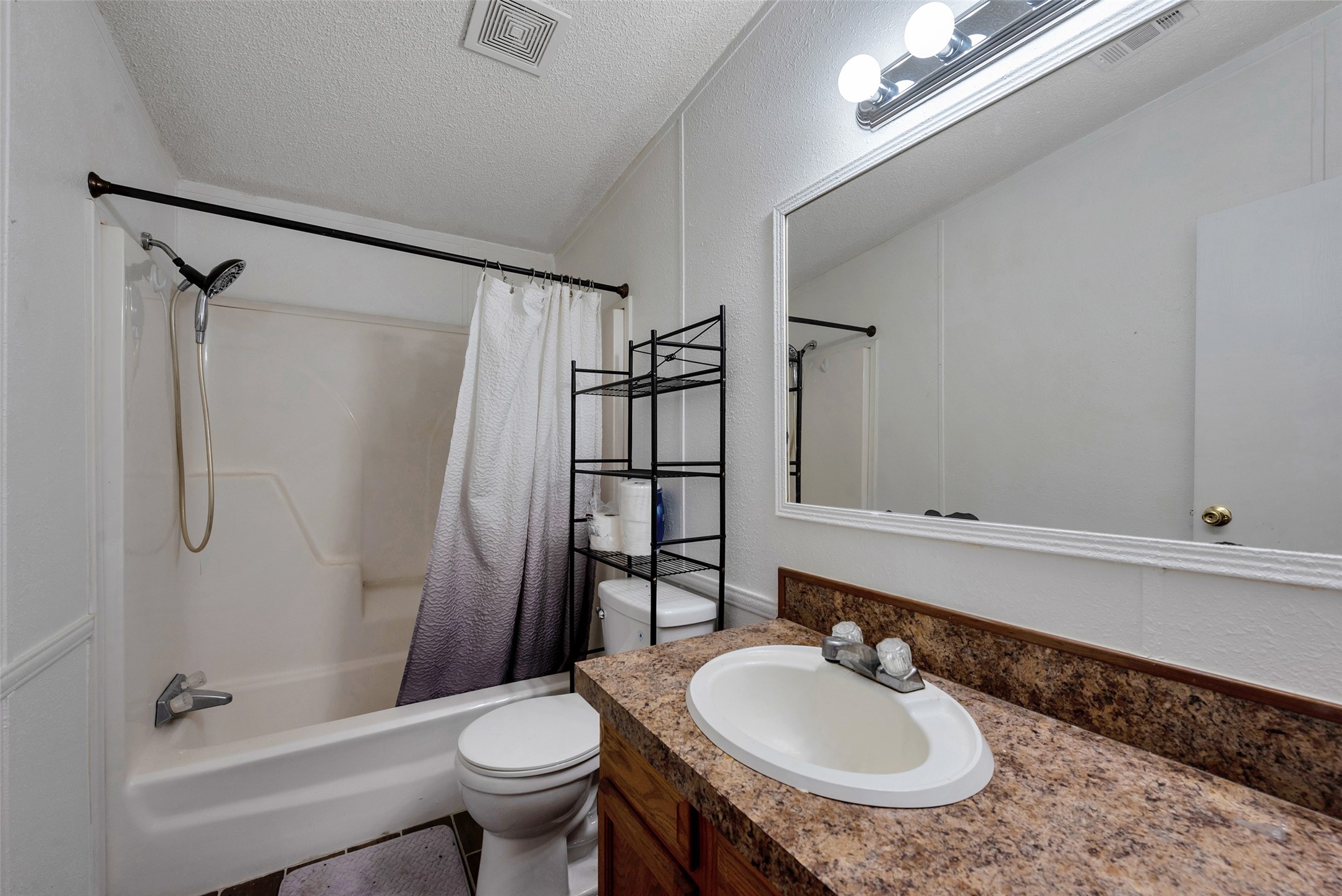 2218 Hintz Road Property Photo 29