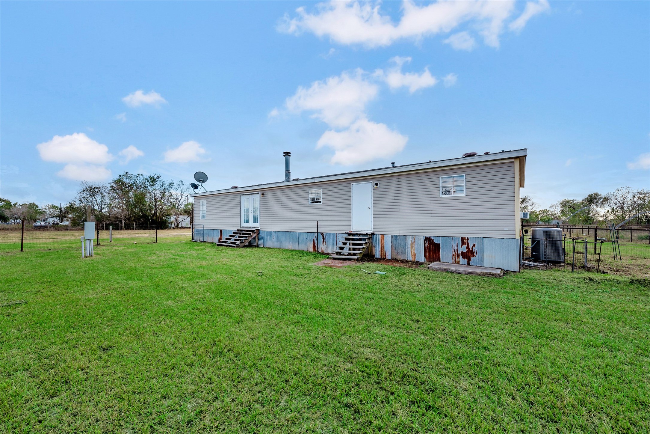 2218 Hintz Road Property Photo 31