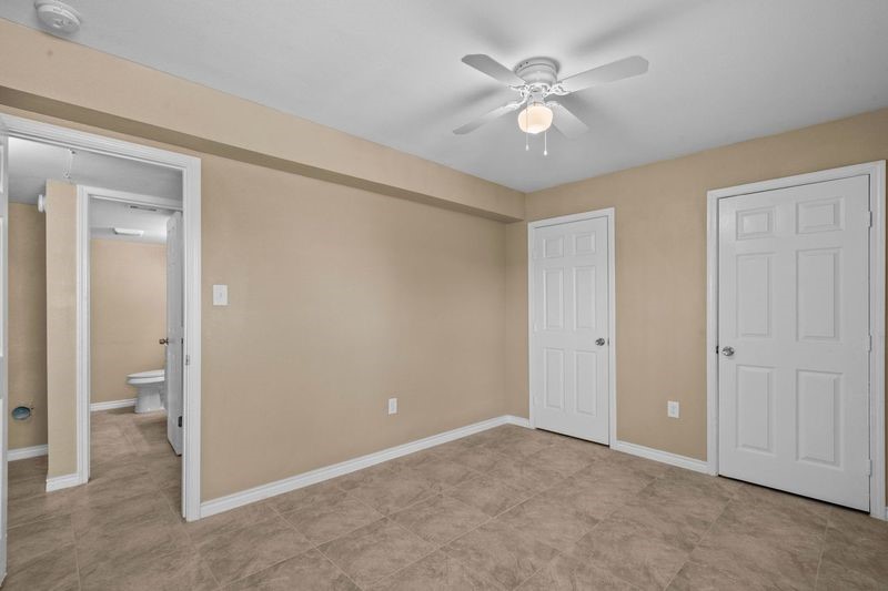 2802 Sealy Street 2 Property Photo 8